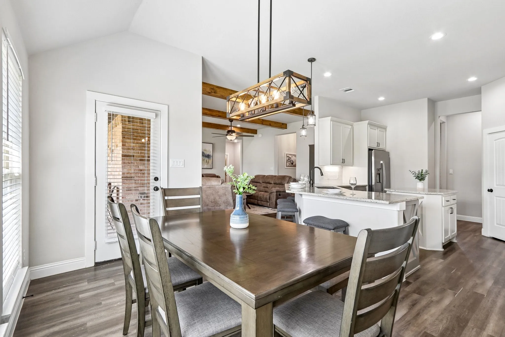 Single Family Residence For Sale in Denton County , 10189 Kildee Trail, Sanger, Texas 76266, 4 Bedroom, 3 Bathroom, 3 Garage spaces, 2,304 Sqft, built in 2021, mls#21389923, Real Estate Agent in Sanger, Homes For Sale in Denton county, Homes For Sale in Sanger, Realtor in Sanger Texas, Real Estate Brokerage Independent Realty Texas, Luminita Cordes Realtor