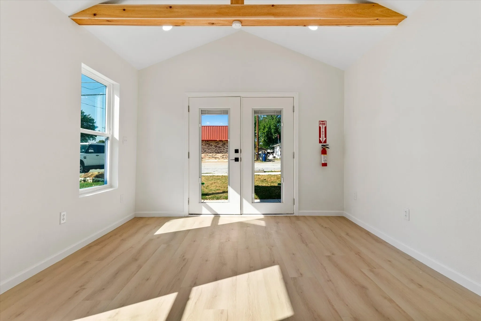 Office For Rent in Tarrant County , 241C S Main Street, Keller, Texas 76248, 0, 0, Garage spaces, 288 Sqft, built in 1985, mls#21390027, Real Estate Agent in Keller, Homes For Rent in Tarrant county, Homes For Rent in Keller, Realtor in Keller Texas, Real Estate Brokerage Independent Realty Texas, Luminita Cordes Realtor