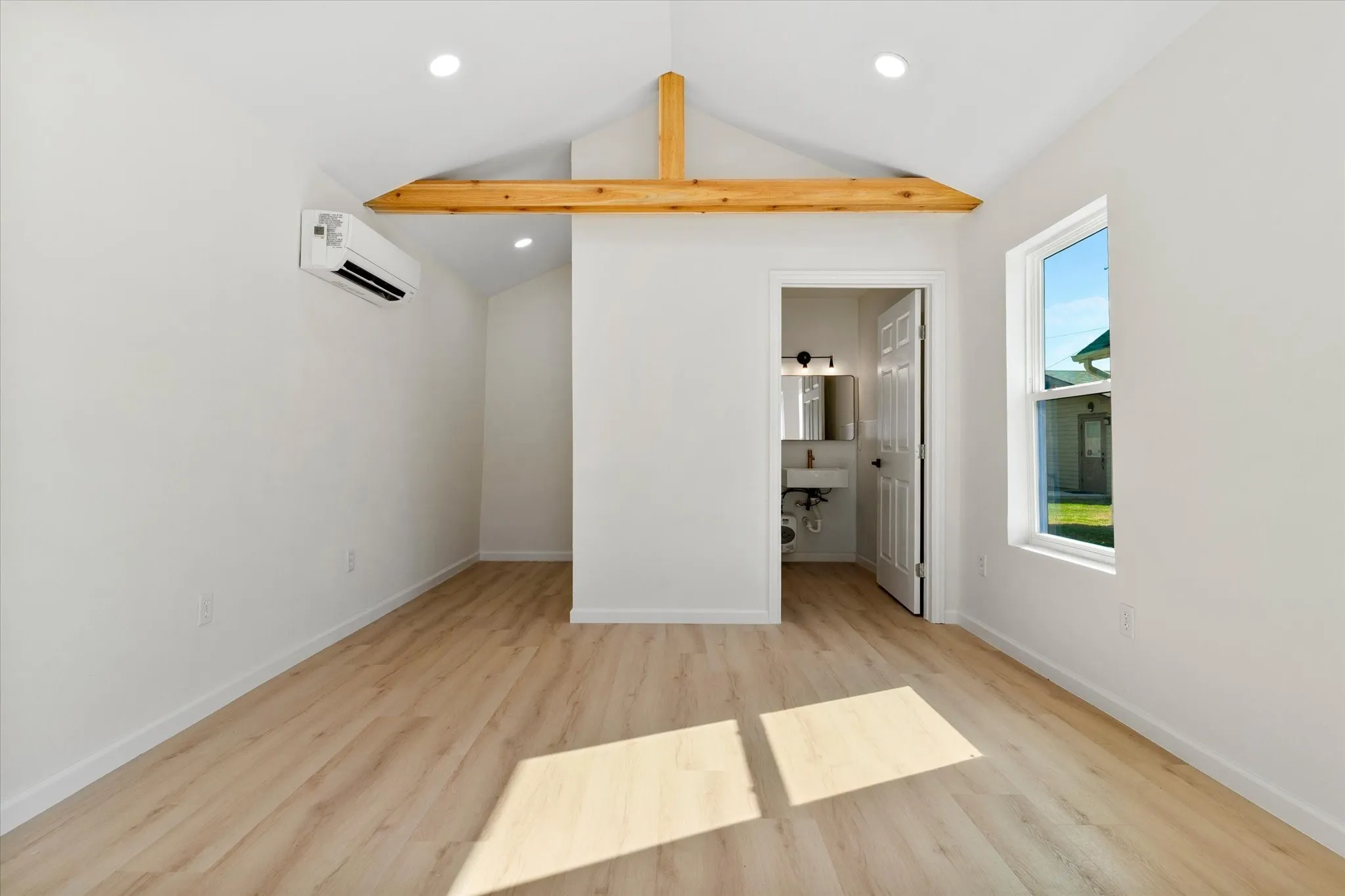 Office For Rent in Tarrant County , 241C S Main Street, Keller, Texas 76248, 0, 0, Garage spaces, 288 Sqft, built in 1985, mls#21390027, Real Estate Agent in Keller, Homes For Rent in Tarrant county, Homes For Rent in Keller, Realtor in Keller Texas, Real Estate Brokerage Independent Realty Texas, Luminita Cordes Realtor