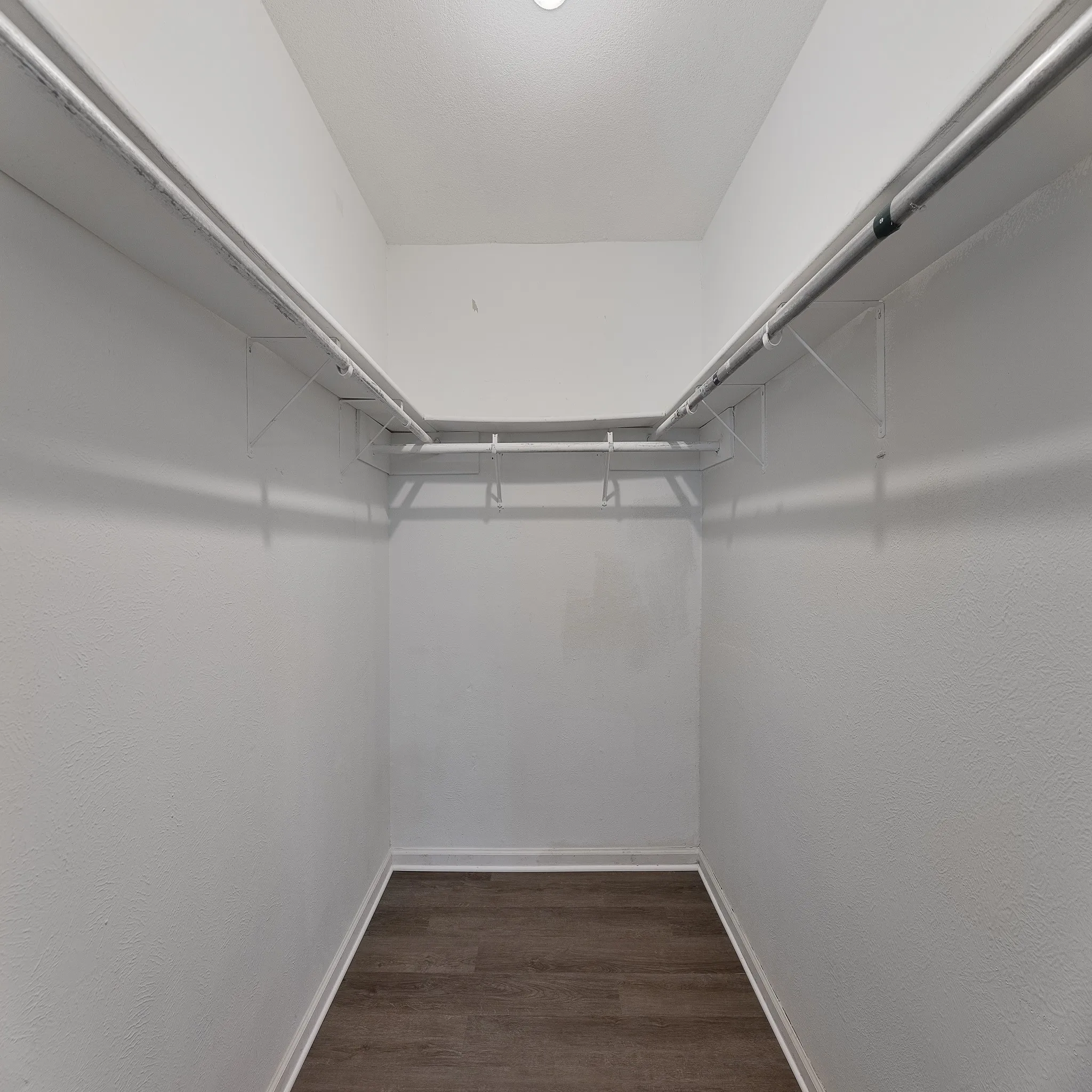 Single Family Residence For Rent in Dallas County , 1633 Bette Drive, Mesquite, Texas 75149, 3 Bedroom, 2 Bathroom, 2 Garage spaces, 1,548 Sqft, built in 1980, mls#21390918, Real Estate Agent in Mesquite, Homes For Rent in Dallas county, Homes For Rent in Mesquite, Realtor in Mesquite Texas, Real Estate Brokerage Independent Realty Texas, Luminita Cordes Realtor