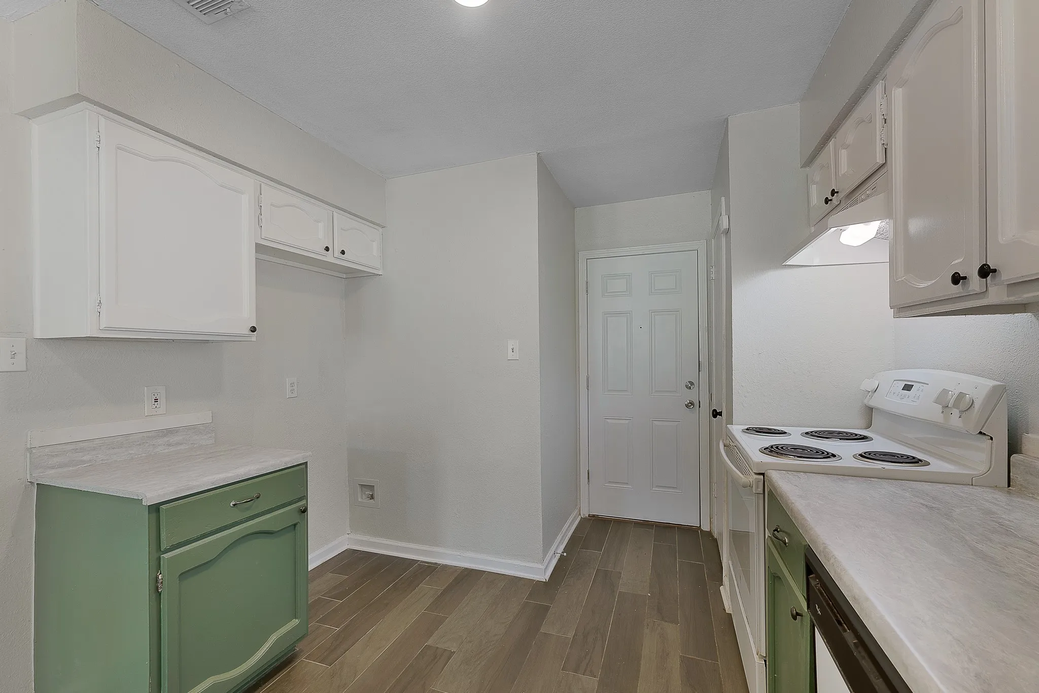 Single Family Residence For Rent in Dallas County , 1633 Bette Drive, Mesquite, Texas 75149, 3 Bedroom, 2 Bathroom, 2 Garage spaces, 1,548 Sqft, built in 1980, mls#21390918, Real Estate Agent in Mesquite, Homes For Rent in Dallas county, Homes For Rent in Mesquite, Realtor in Mesquite Texas, Real Estate Brokerage Independent Realty Texas, Luminita Cordes Realtor