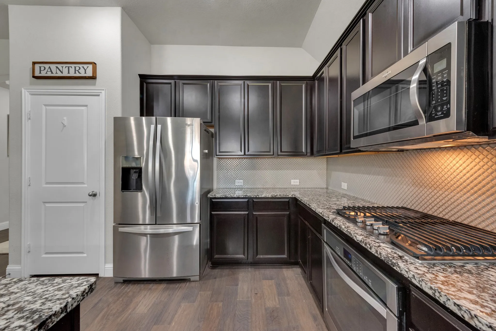 Single Family Residence For Sale in Collin County , 7504 Guadalupe Way, Mc Kinney, Texas 75071, 3 Bedroom, 2 Bathroom, 2 Garage spaces, 1,879 Sqft, built in 2016, mls#21390923, Real Estate Agent in Mc Kinney, Homes For Sale in Collin county, Homes For Sale in Mc Kinney, Realtor in Mc Kinney Texas, Real Estate Brokerage Independent Realty Texas, Luminita Cordes Realtor