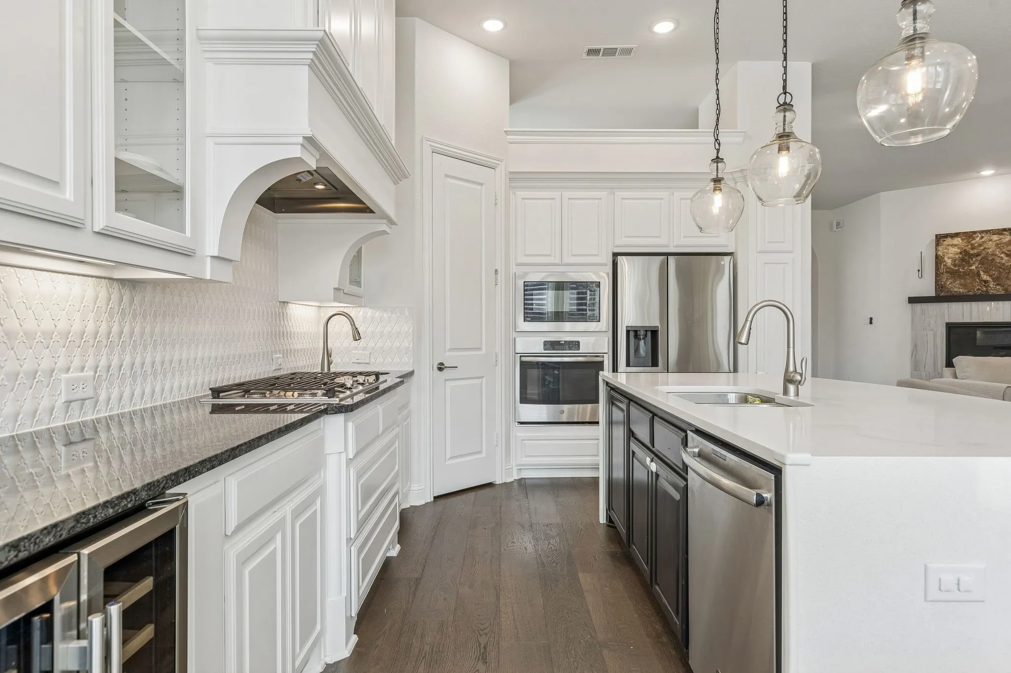 Single Family Residence For Sale in Denton County , 4211 Dewberry Lane, Prosper, Texas 75078, 3 Bedroom, 3 Bathroom, 2 Garage spaces, 2,829 Sqft, built in 2018, mls#21390284, Real Estate Agent in Prosper, Homes For Sale in Denton county, Homes For Sale in Prosper, Realtor in Prosper Texas, Real Estate Brokerage Independent Realty Texas, Luminita Cordes Realtor