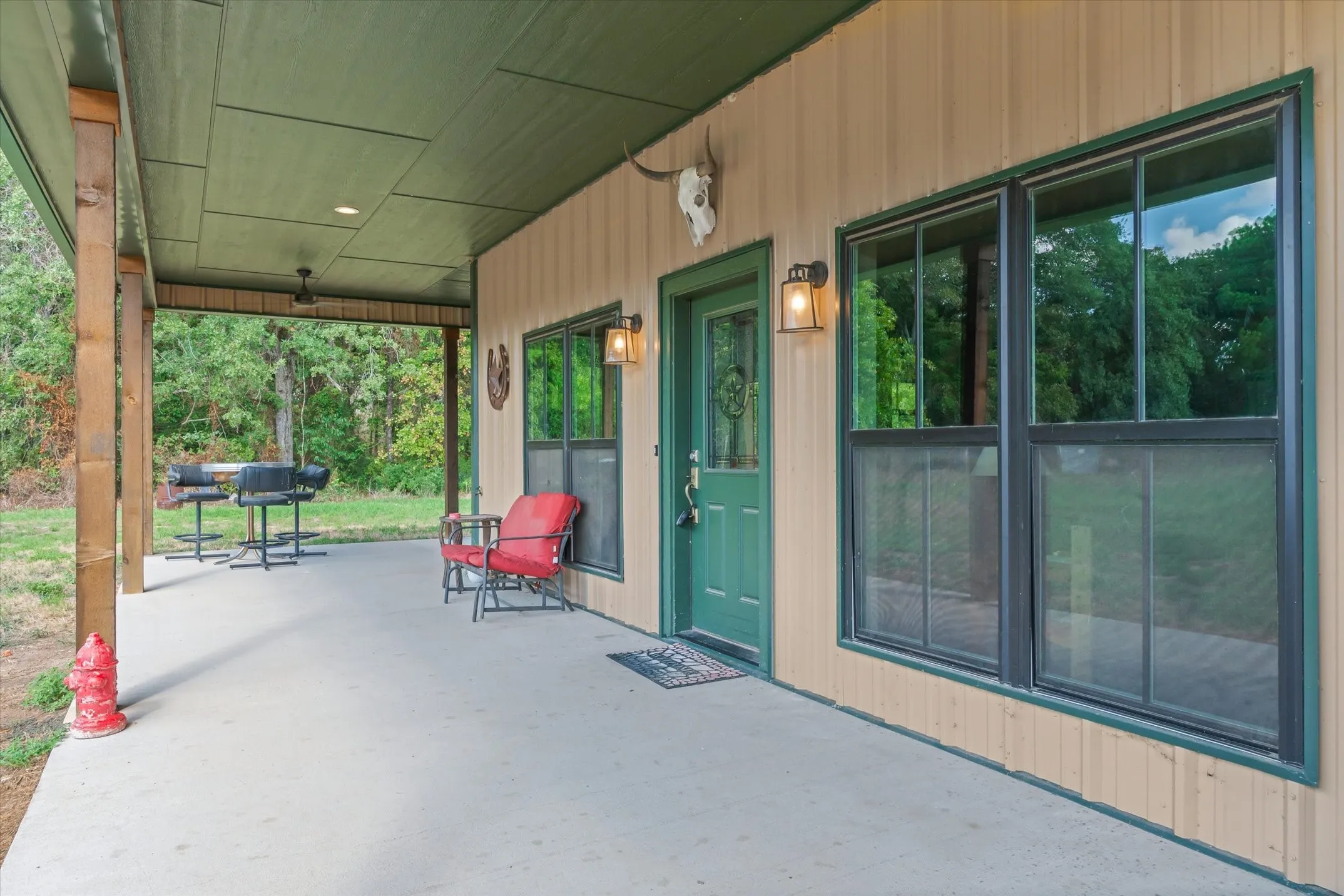 12 ft deep porches!