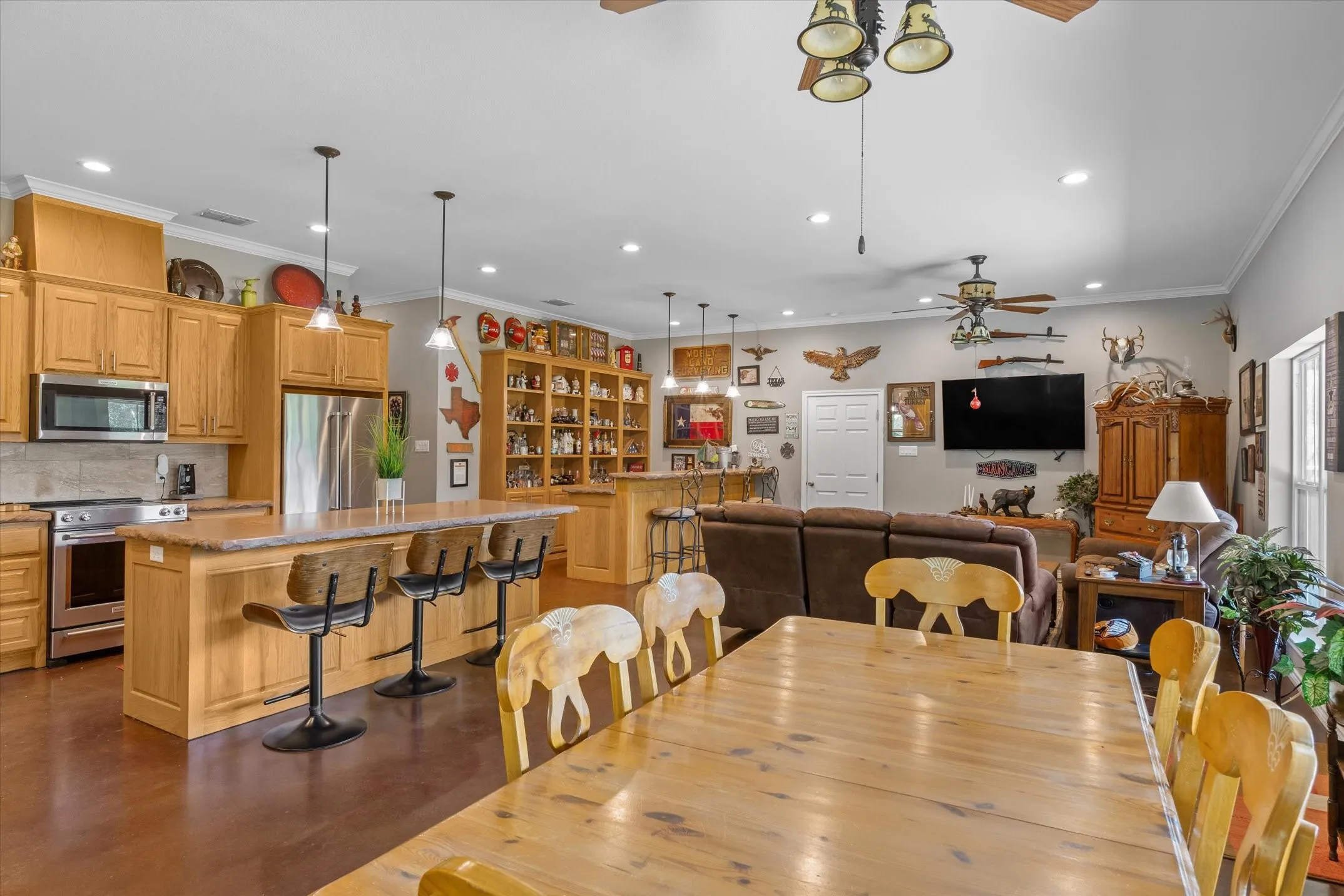Single Family Residence For Sale in Van Zandt County , 1109 Vz County Road 2303, Canton, Texas 75103, 2 Bedroom, 2 Bathroom, 2 Garage spaces, 1,600 Sqft, built in 2020, mls#21390467, Real Estate Agent in Canton, Homes For Sale in Van Zandt county, Homes For Sale in Canton, Realtor in Canton Texas, Real Estate Brokerage Independent Realty Texas, Luminita Cordes Realtor