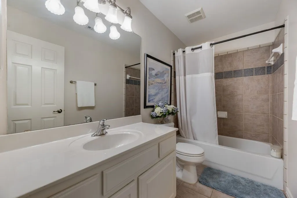 Single Family Residence For Sale in Collin County , 4129 Glenbrook Drive, Richardson, Texas 75082, 4 Bedroom, 4 Bathroom, 3 Garage spaces, 4,677 Sqft, built in 2001, mls#21368014, Real Estate Agent in Richardson, Homes For Sale in Collin county, Homes For Sale in Richardson, Realtor in Richardson Texas, Real Estate Brokerage Independent Realty Texas, Luminita Cordes Realtor
