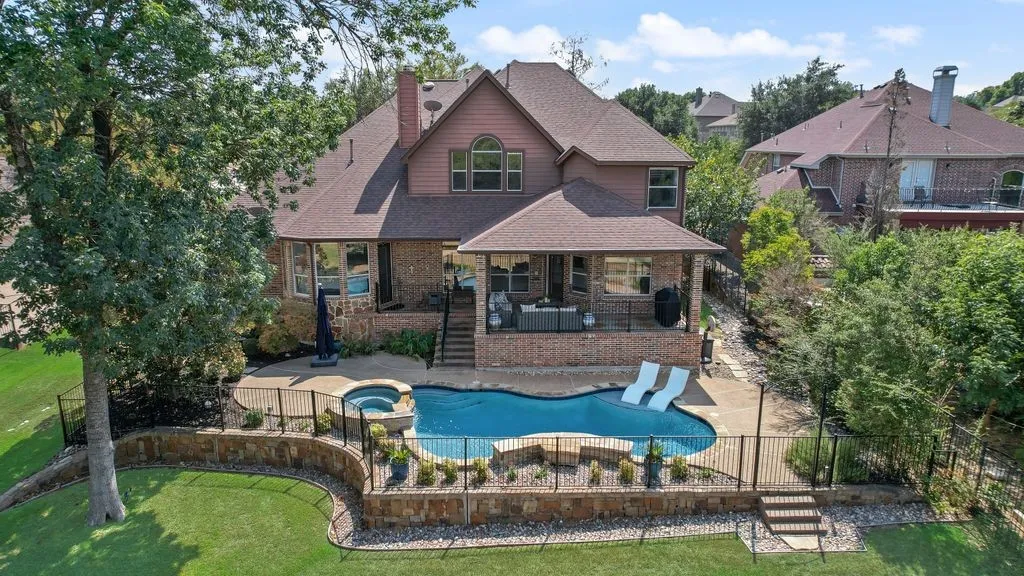 Single Family Residence For Sale in Collin County , 4129 Glenbrook Drive, Richardson, Texas 75082, 4 Bedroom, 4 Bathroom, 3 Garage spaces, 4,677 Sqft, built in 2001, mls#21368014, Real Estate Agent in Richardson, Homes For Sale in Collin county, Homes For Sale in Richardson, Realtor in Richardson Texas, Real Estate Brokerage Independent Realty Texas, Luminita Cordes Realtor