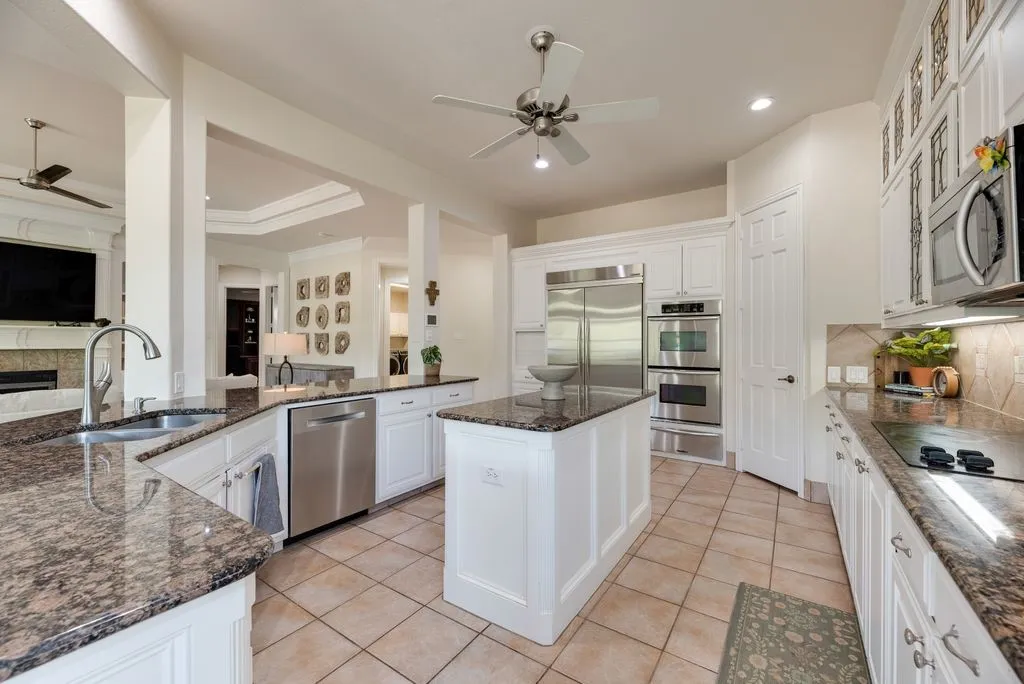 Single Family Residence For Sale in Collin County , 4129 Glenbrook Drive, Richardson, Texas 75082, 4 Bedroom, 4 Bathroom, 3 Garage spaces, 4,677 Sqft, built in 2001, mls#21368014, Real Estate Agent in Richardson, Homes For Sale in Collin county, Homes For Sale in Richardson, Realtor in Richardson Texas, Real Estate Brokerage Independent Realty Texas, Luminita Cordes Realtor