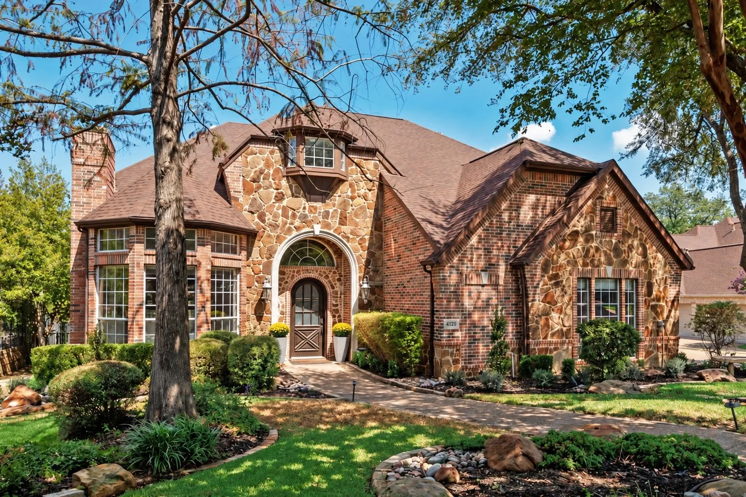 Single Family Residence For Sale