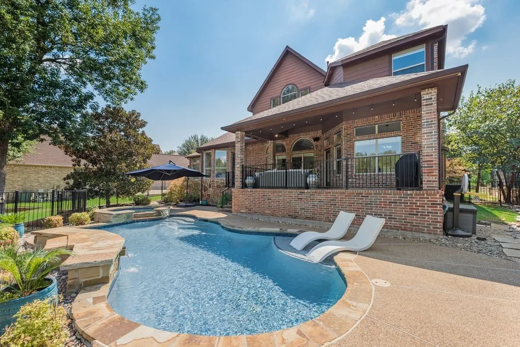 Single Family Residence For Sale in Collin County , 4129 Glenbrook Drive, Richardson, Texas 75082, 4 Bedroom, 4 Bathroom, 3 Garage spaces, 4,677 Sqft, built in 2001, mls#21368014, Real Estate Agent in Richardson, Homes For Sale in Collin county, Homes For Sale in Richardson, Realtor in Richardson Texas, Real Estate Brokerage Independent Realty Texas, Luminita Cordes Realtor