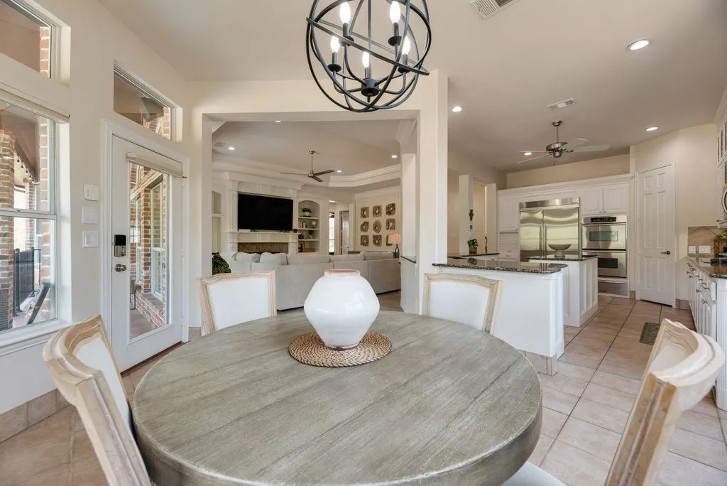 Single Family Residence For Sale in Collin County , 4129 Glenbrook Drive, Richardson, Texas 75082, 4 Bedroom, 4 Bathroom, 3 Garage spaces, 4,677 Sqft, built in 2001, mls#21368014, Real Estate Agent in Richardson, Homes For Sale in Collin county, Homes For Sale in Richardson, Realtor in Richardson Texas, Real Estate Brokerage Independent Realty Texas, Luminita Cordes Realtor