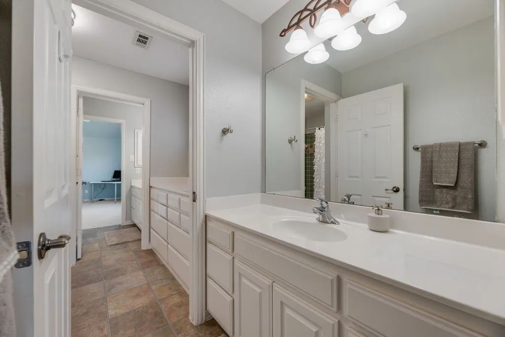 Single Family Residence For Sale in Collin County , 4129 Glenbrook Drive, Richardson, Texas 75082, 4 Bedroom, 4 Bathroom, 3 Garage spaces, 4,677 Sqft, built in 2001, mls#21368014, Real Estate Agent in Richardson, Homes For Sale in Collin county, Homes For Sale in Richardson, Realtor in Richardson Texas, Real Estate Brokerage Independent Realty Texas, Luminita Cordes Realtor
