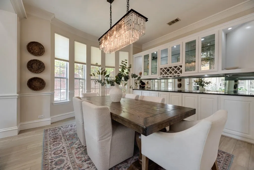 Single Family Residence For Sale in Collin County , 4129 Glenbrook Drive, Richardson, Texas 75082, 4 Bedroom, 4 Bathroom, 3 Garage spaces, 4,677 Sqft, built in 2001, mls#21368014, Real Estate Agent in Richardson, Homes For Sale in Collin county, Homes For Sale in Richardson, Realtor in Richardson Texas, Real Estate Brokerage Independent Realty Texas, Luminita Cordes Realtor