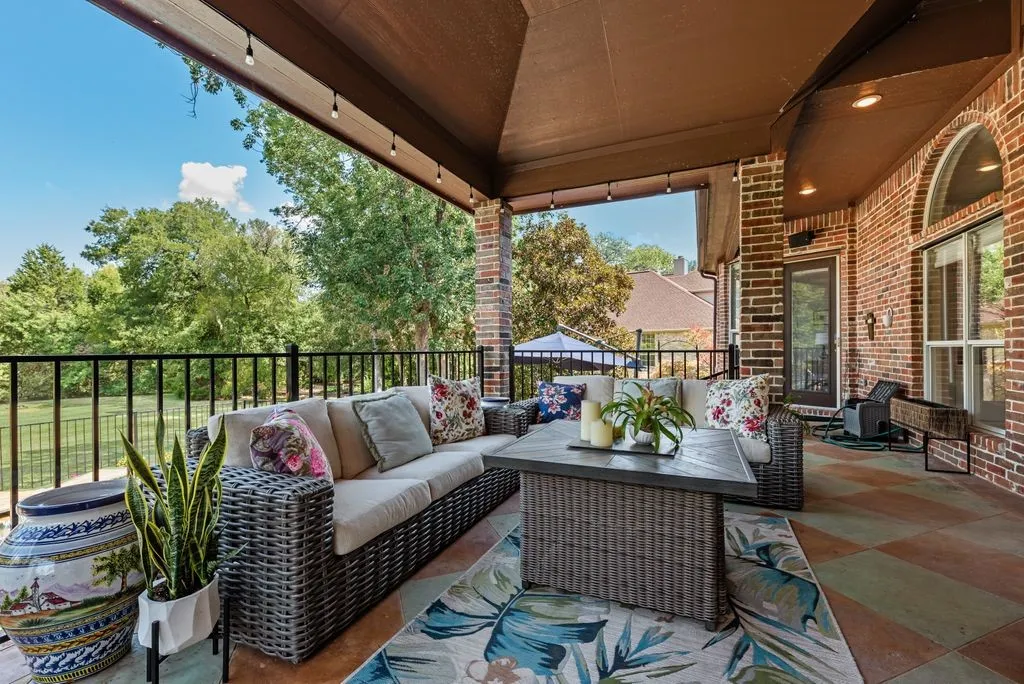 Single Family Residence For Sale in Collin County , 4129 Glenbrook Drive, Richardson, Texas 75082, 4 Bedroom, 4 Bathroom, 3 Garage spaces, 4,677 Sqft, built in 2001, mls#21368014, Real Estate Agent in Richardson, Homes For Sale in Collin county, Homes For Sale in Richardson, Realtor in Richardson Texas, Real Estate Brokerage Independent Realty Texas, Luminita Cordes Realtor