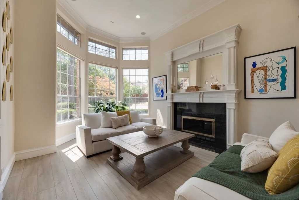 Single Family Residence For Sale in Collin County , 4129 Glenbrook Drive, Richardson, Texas 75082, 4 Bedroom, 4 Bathroom, 3 Garage spaces, 4,677 Sqft, built in 2001, mls#21368014, Real Estate Agent in Richardson, Homes For Sale in Collin county, Homes For Sale in Richardson, Realtor in Richardson Texas, Real Estate Brokerage Independent Realty Texas, Luminita Cordes Realtor