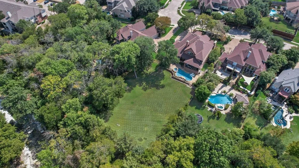 Single Family Residence For Sale in Collin County , 4129 Glenbrook Drive, Richardson, Texas 75082, 4 Bedroom, 4 Bathroom, 3 Garage spaces, 4,677 Sqft, built in 2001, mls#21368014, Real Estate Agent in Richardson, Homes For Sale in Collin county, Homes For Sale in Richardson, Realtor in Richardson Texas, Real Estate Brokerage Independent Realty Texas, Luminita Cordes Realtor