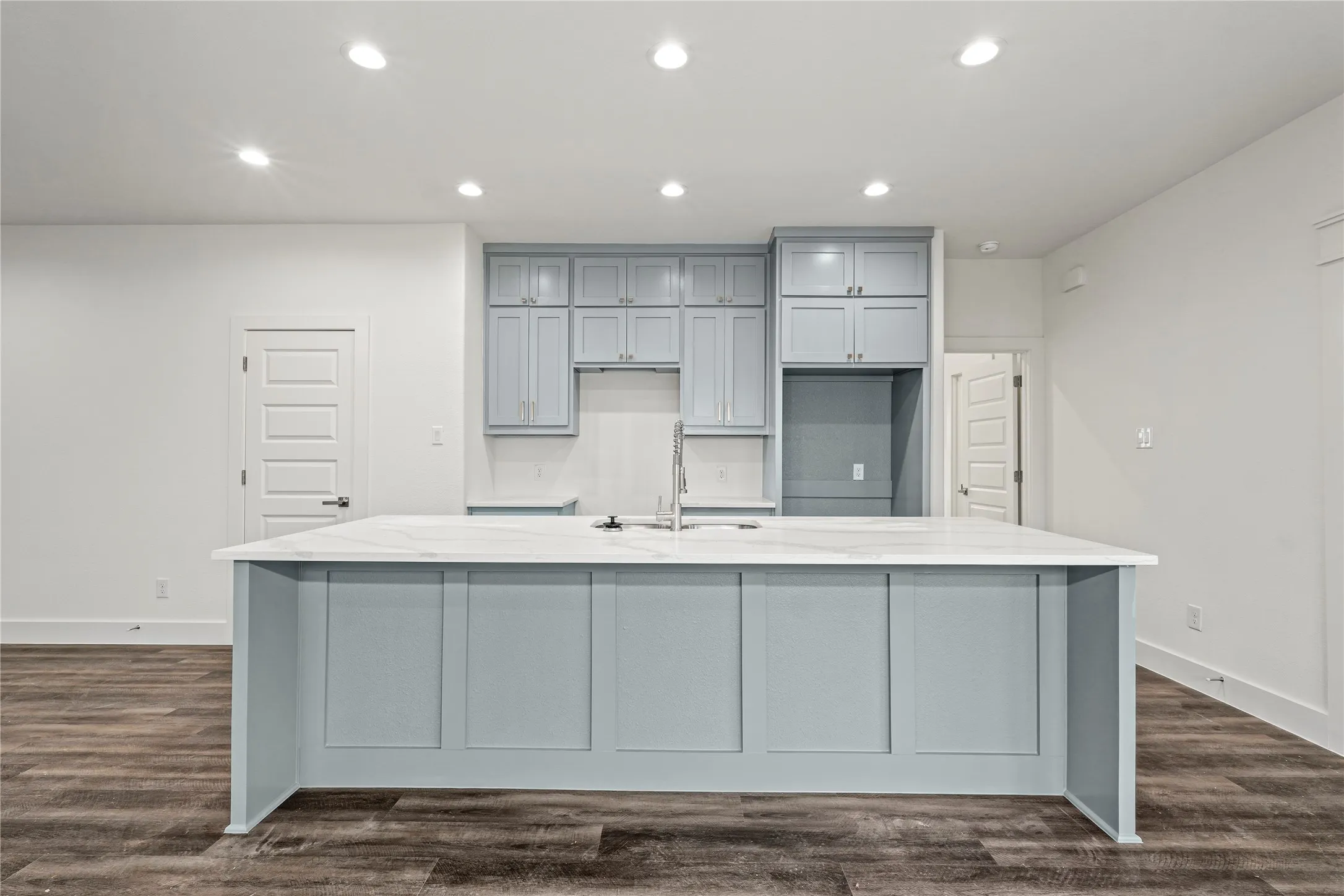 Single Family Residence For Rent in Dallas County , 3335 Spring Avenue, Dallas, Texas 75215, 3 Bedroom, 2 Bathroom, 2 Garage spaces, 2,215 Sqft, built in 2026, mls#21390931, Real Estate Agent in Dallas, Homes For Rent in Dallas county, Homes For Rent in Dallas, Realtor in Dallas Texas, Real Estate Brokerage Independent Realty Texas, Luminita Cordes Realtor