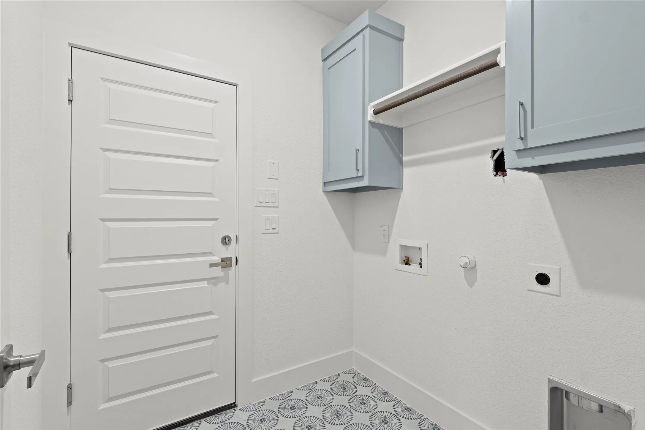 Single Family Residence For Rent in Dallas County , 3335 Spring Avenue, Dallas, Texas 75215, 3 Bedroom, 2 Bathroom, 2 Garage spaces, 2,215 Sqft, built in 2026, mls#21390931, Real Estate Agent in Dallas, Homes For Rent in Dallas county, Homes For Rent in Dallas, Realtor in Dallas Texas, Real Estate Brokerage Independent Realty Texas, Luminita Cordes Realtor