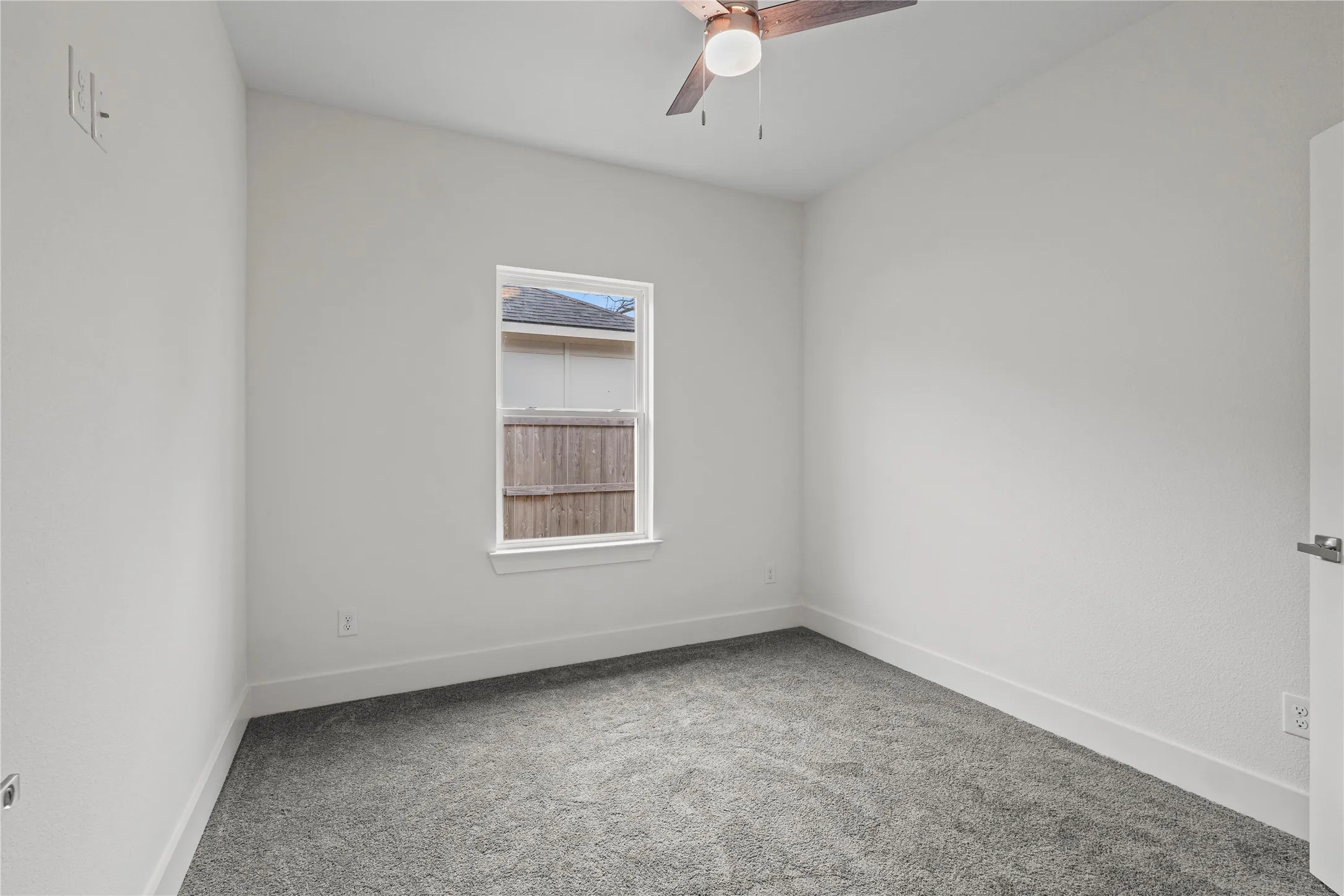 Single Family Residence For Rent in Dallas County , 3335 Spring Avenue, Dallas, Texas 75215, 3 Bedroom, 2 Bathroom, 2 Garage spaces, 2,215 Sqft, built in 2026, mls#21390931, Real Estate Agent in Dallas, Homes For Rent in Dallas county, Homes For Rent in Dallas, Realtor in Dallas Texas, Real Estate Brokerage Independent Realty Texas, Luminita Cordes Realtor