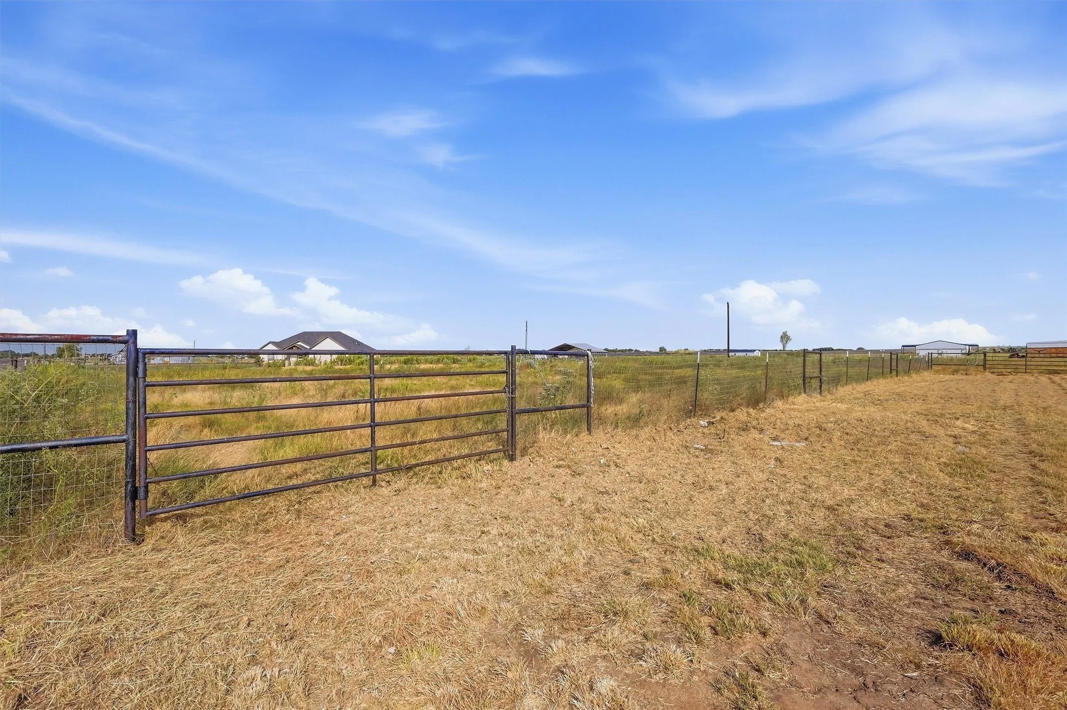 Single Family Residence For Sale in Grayson County , 4009 FM 901, Whitesboro, Texas 76273, 4 Bedroom, 2 Bathroom, Garage spaces, 2,007 Sqft, built in 2022, mls#21387663, Real Estate Agent in Whitesboro, Homes For Sale in Grayson county, Homes For Sale in Whitesboro, Realtor in Whitesboro Texas, Real Estate Brokerage Independent Realty Texas, Luminita Cordes Realtor