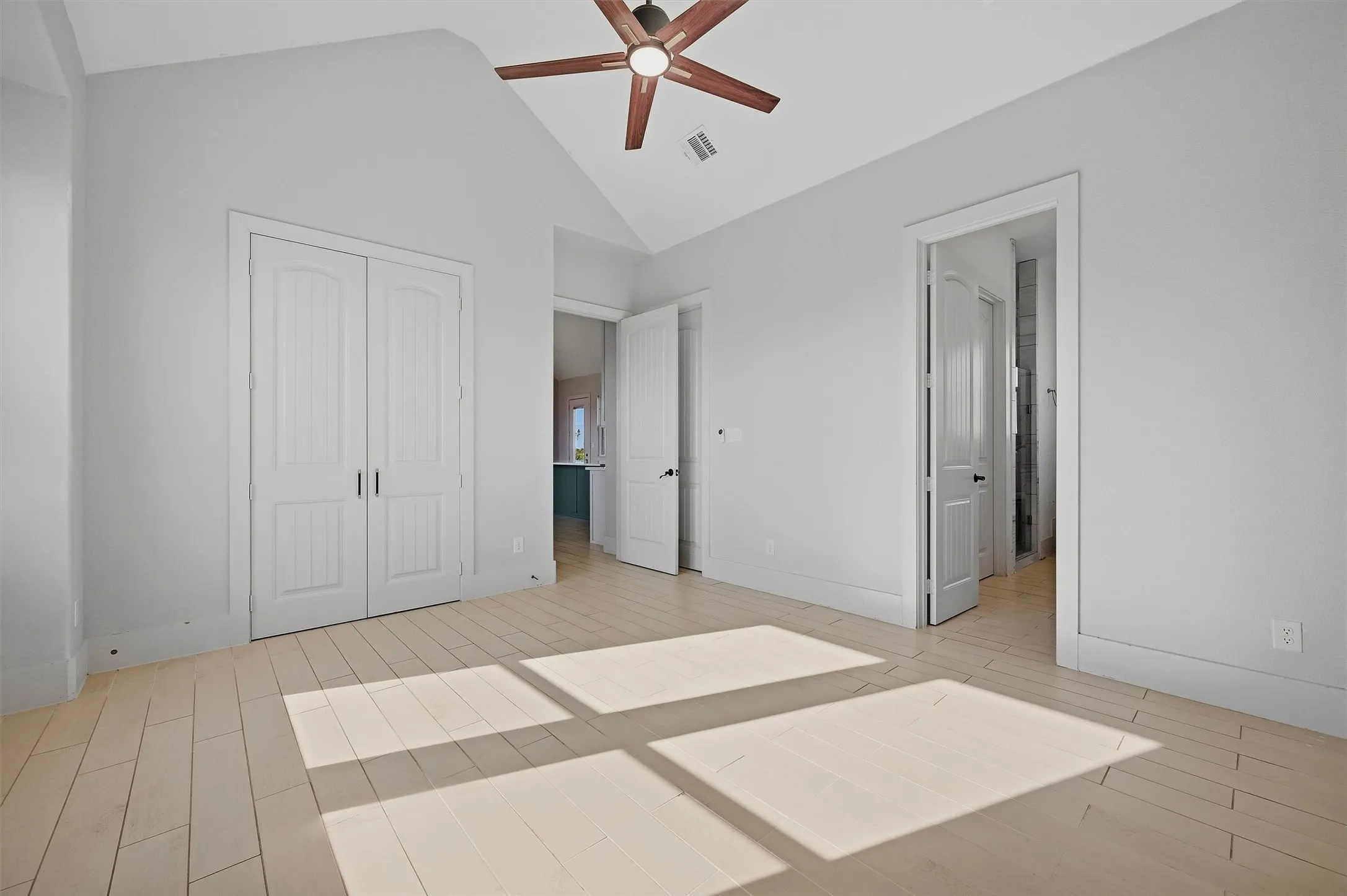 Single Family Residence For Sale in Grayson County , 4009 FM 901, Whitesboro, Texas 76273, 4 Bedroom, 2 Bathroom, Garage spaces, 2,007 Sqft, built in 2022, mls#21387663, Real Estate Agent in Whitesboro, Homes For Sale in Grayson county, Homes For Sale in Whitesboro, Realtor in Whitesboro Texas, Real Estate Brokerage Independent Realty Texas, Luminita Cordes Realtor