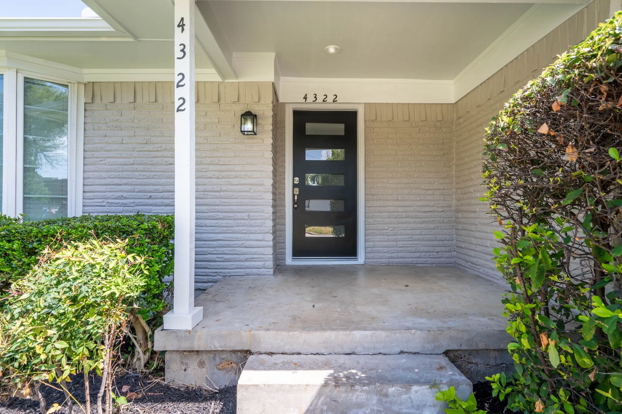 Single Family Residence For Sale in Dallas County , 4322 Ashville Drive, Garland, Texas 75041, 4 Bedroom, 2 Bathroom, 2 Garage spaces, 1,682 Sqft, built in 1964, mls#21390837, Real Estate Agent in Garland, Homes For Sale in Dallas county, Homes For Sale in Garland, Realtor in Garland Texas, Real Estate Brokerage Independent Realty Texas, Luminita Cordes Realtor