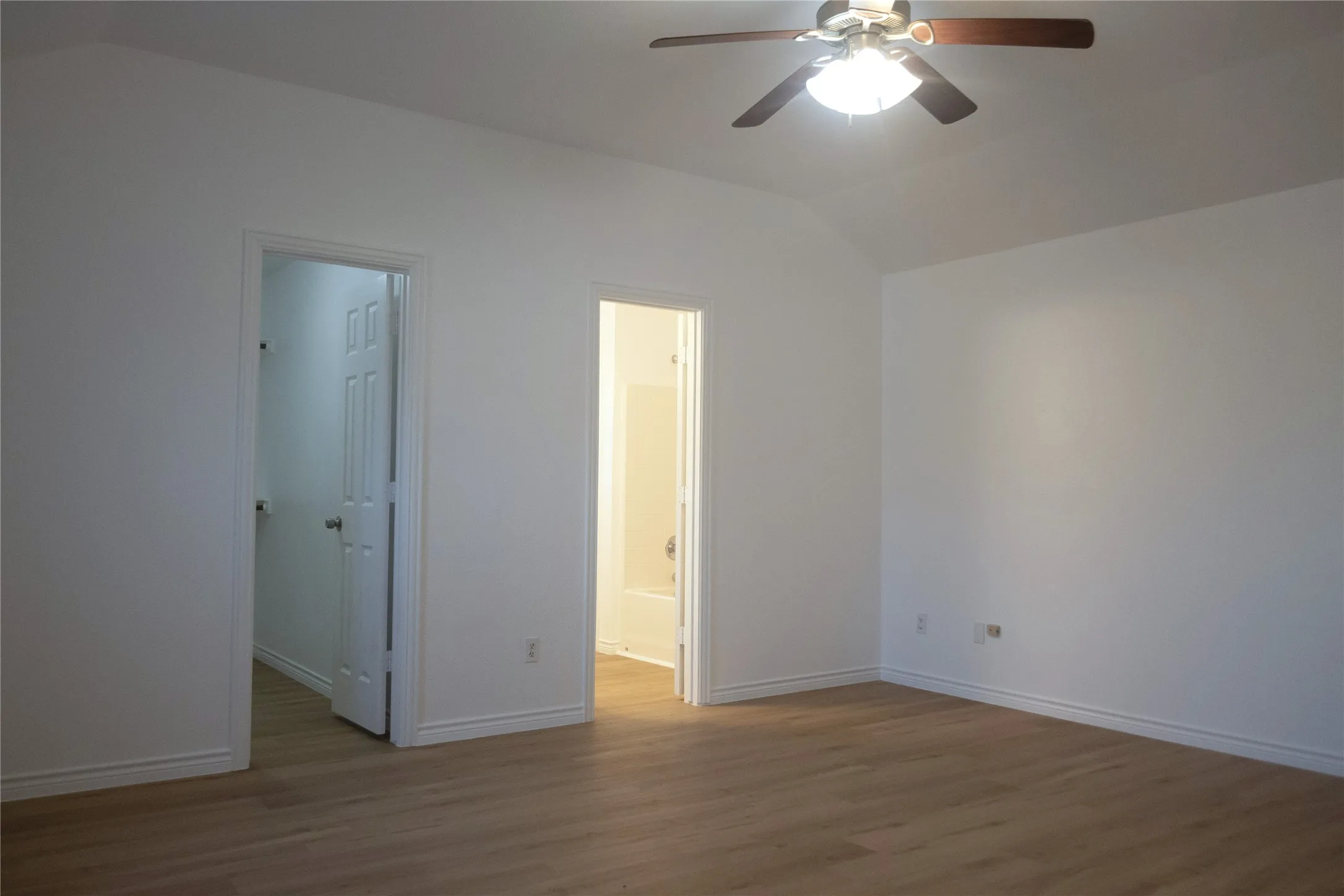 Single Family Residence For Sale in Dallas County , 8626 Cedar Post Court, Dallas, Texas 75227, 4 Bedroom, 2 Bathroom, 2 Garage spaces, 1,641 Sqft, built in 2010, mls#21390933, Real Estate Agent in Dallas, Homes For Sale in Dallas county, Homes For Sale in Dallas, Realtor in Dallas Texas, Real Estate Brokerage Independent Realty Texas, Luminita Cordes Realtor