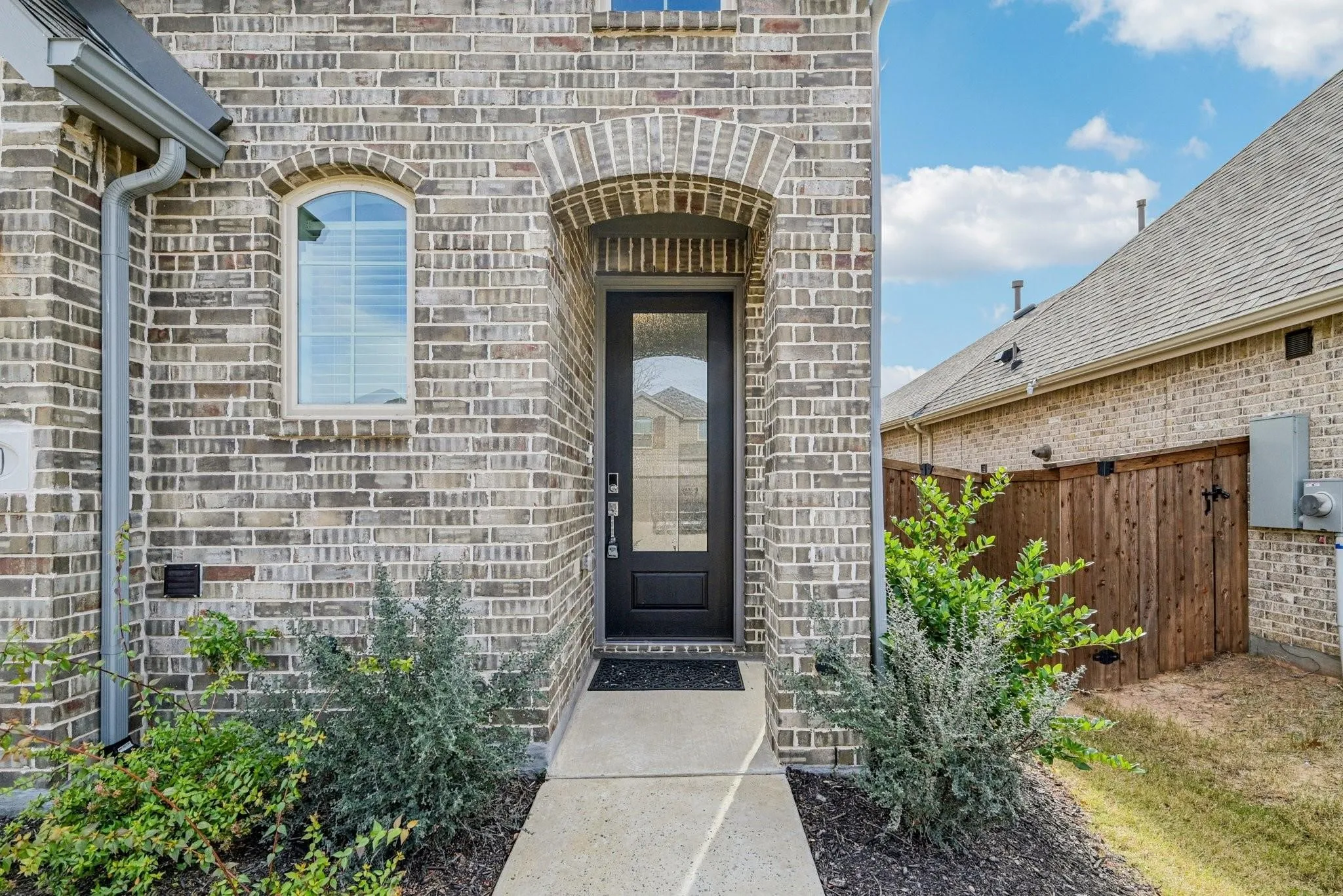 Single Family Residence For Sale in Denton County , 1920 Dappled Grey Avenue, Aubrey, Texas 76227, 5 Bedroom, 3 Bathroom, 2 Garage spaces, 2,648 Sqft, built in 2023, mls#21390904, Real Estate Agent in Aubrey, Homes For Sale in Denton county, Homes For Sale in Aubrey, Realtor in Aubrey Texas, Real Estate Brokerage Independent Realty Texas, Luminita Cordes Realtor