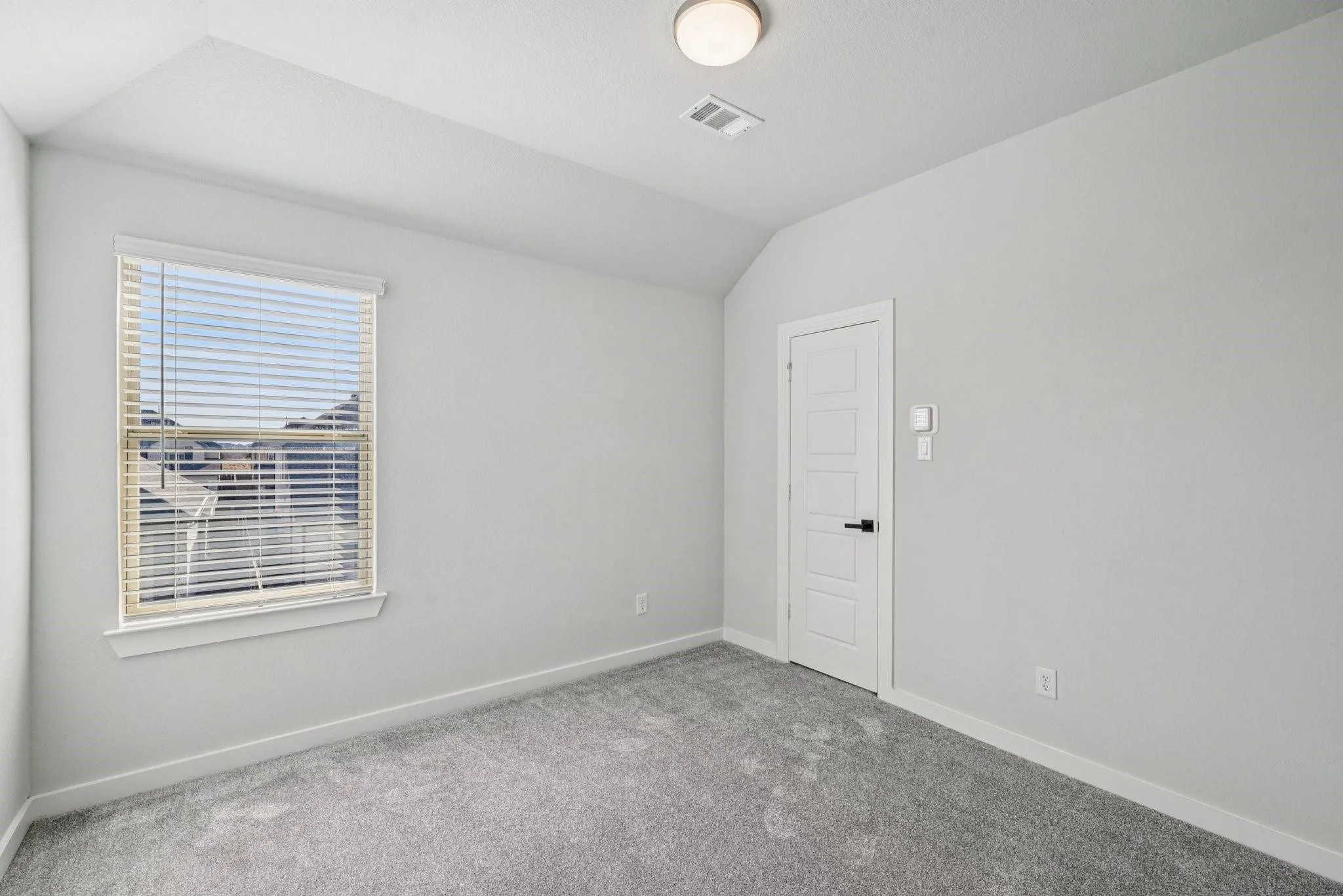 Single Family Residence For Sale in Denton County , 1920 Dappled Grey Avenue, Aubrey, Texas 76227, 5 Bedroom, 3 Bathroom, 2 Garage spaces, 2,648 Sqft, built in 2023, mls#21390904, Real Estate Agent in Aubrey, Homes For Sale in Denton county, Homes For Sale in Aubrey, Realtor in Aubrey Texas, Real Estate Brokerage Independent Realty Texas, Luminita Cordes Realtor