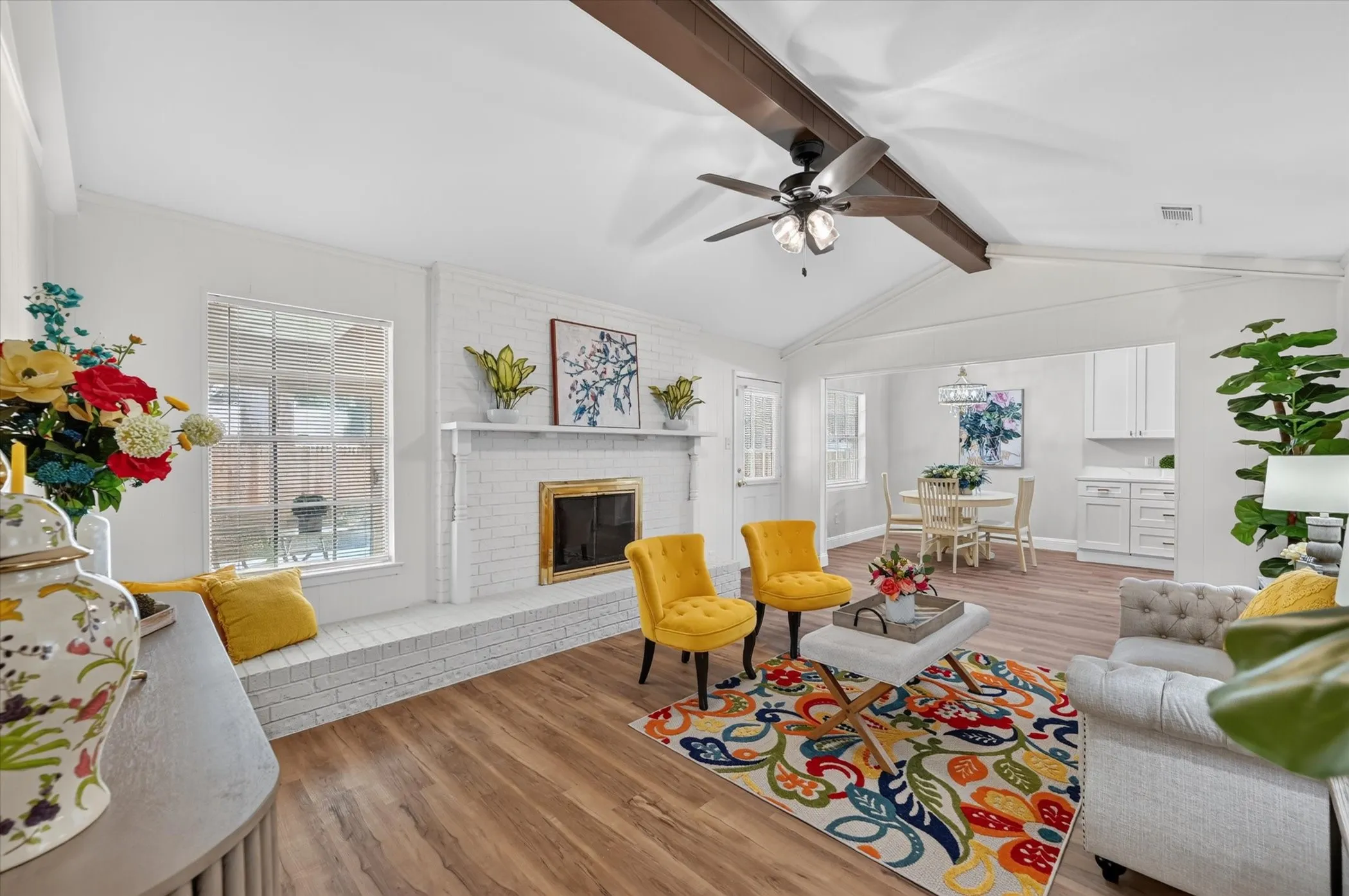 Single Family Residence For Sale in Tarrant County , 1904 Briar Meadow Drive, Arlington, Texas 76014, 3 Bedroom, 2 Bathroom, 2 Garage spaces, 1,769 Sqft, built in 1977, mls#21390720, Real Estate Agent in Arlington, Homes For Sale in Tarrant county, Homes For Sale in Arlington, Realtor in Arlington Texas, Real Estate Brokerage Independent Realty Texas, Luminita Cordes Realtor