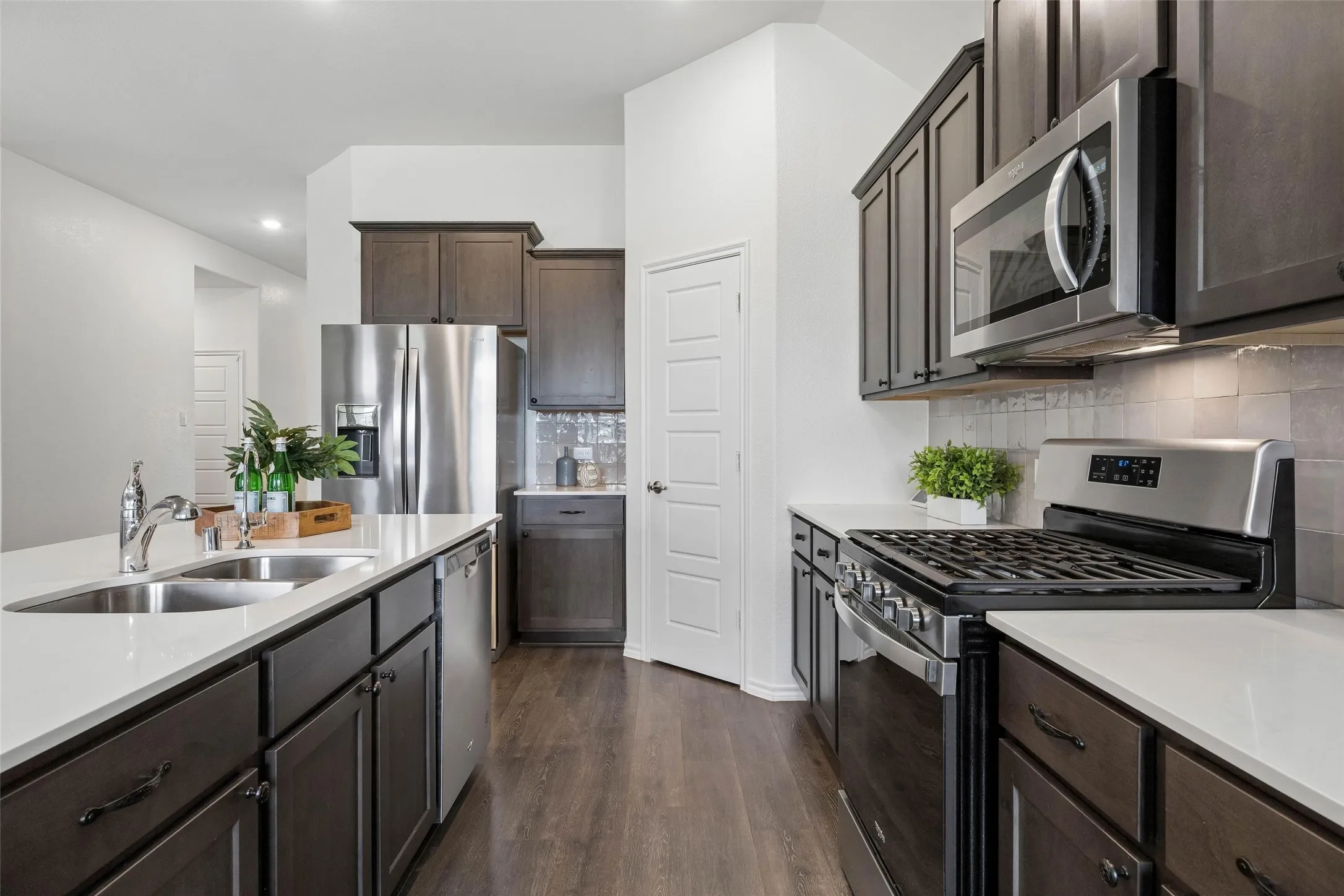 Single Family Residence For Sale in Hunt County , 145 Coyote Trail, Caddo Mills, Texas 75135, 4 Bedroom, 2 Bathroom, 2 Garage spaces, 1,859 Sqft, built in 2021, mls#21388585, Real Estate Agent in Caddo Mills, Homes For Sale in Hunt county, Homes For Sale in Caddo Mills, Realtor in Caddo Mills Texas, Real Estate Brokerage Independent Realty Texas, Luminita Cordes Realtor