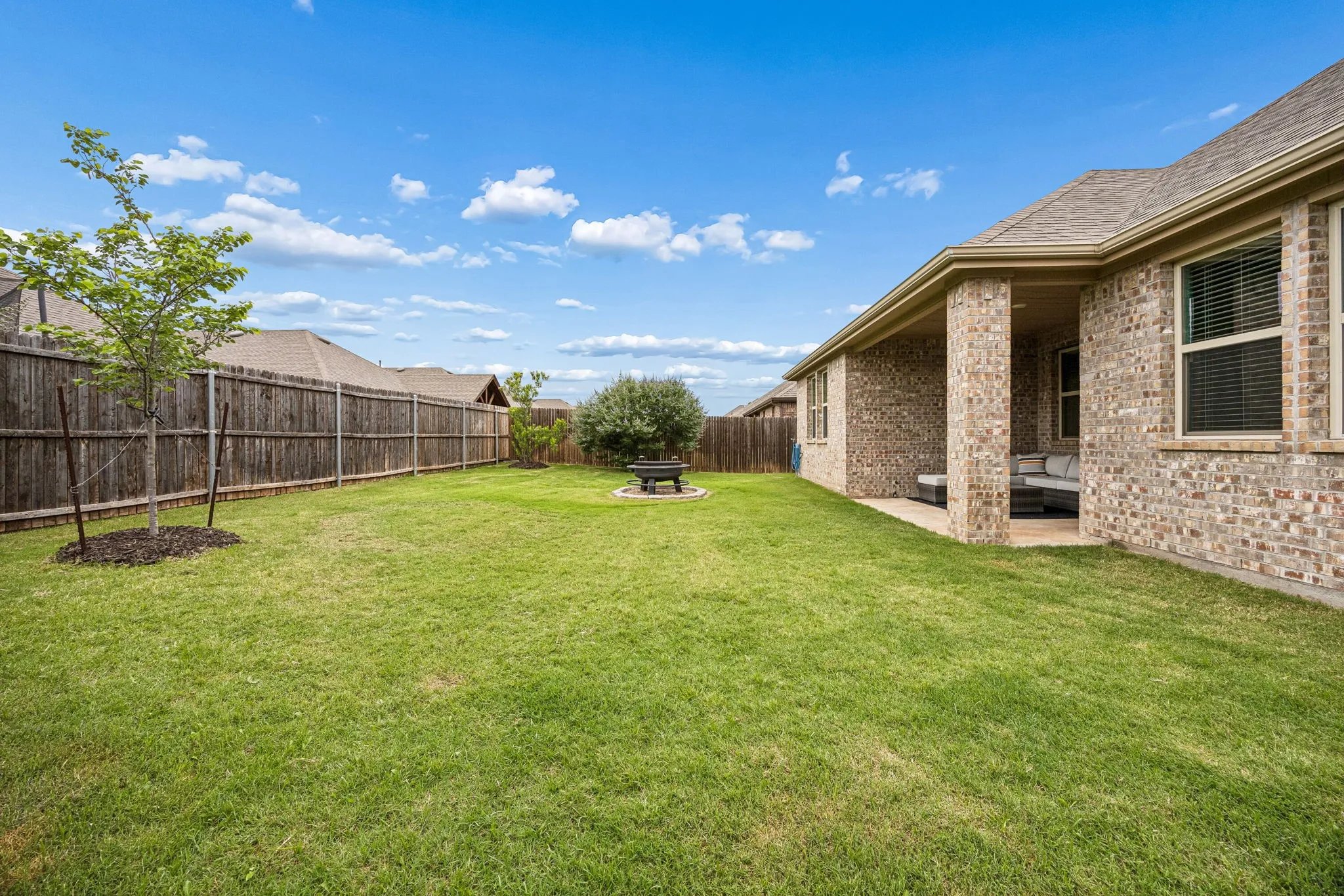 Single Family Residence For Sale in Hunt County , 145 Coyote Trail, Caddo Mills, Texas 75135, 4 Bedroom, 2 Bathroom, 2 Garage spaces, 1,859 Sqft, built in 2021, mls#21388585, Real Estate Agent in Caddo Mills, Homes For Sale in Hunt county, Homes For Sale in Caddo Mills, Realtor in Caddo Mills Texas, Real Estate Brokerage Independent Realty Texas, Luminita Cordes Realtor