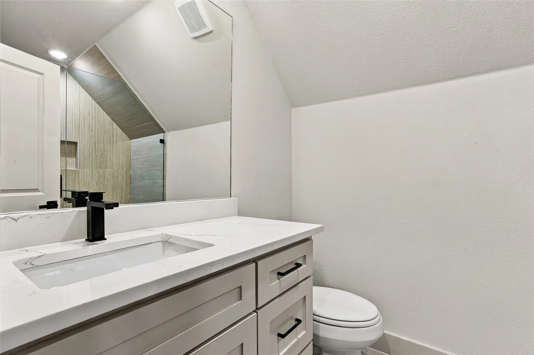 Single Family Residence For Sale in Tarrant County , 5832 Grey Wolf Court, Fort Worth, Texas 76140, 4 Bedroom, 5 Bathroom, 2 Garage spaces, 3,211 Sqft, built in 2026, mls#21388110, Real Estate Agent in Fort Worth, Homes For Sale in Tarrant county, Homes For Sale in Fort Worth, Realtor in Fort Worth Texas, Real Estate Brokerage Independent Realty Texas, Luminita Cordes Realtor