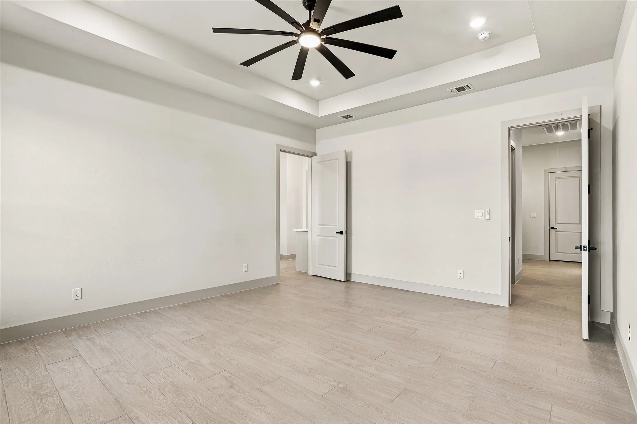 Single Family Residence For Sale in Tarrant County , 5832 Grey Wolf Court, Fort Worth, Texas 76140, 4 Bedroom, 5 Bathroom, 2 Garage spaces, 3,211 Sqft, built in 2026, mls#21388110, Real Estate Agent in Fort Worth, Homes For Sale in Tarrant county, Homes For Sale in Fort Worth, Realtor in Fort Worth Texas, Real Estate Brokerage Independent Realty Texas, Luminita Cordes Realtor