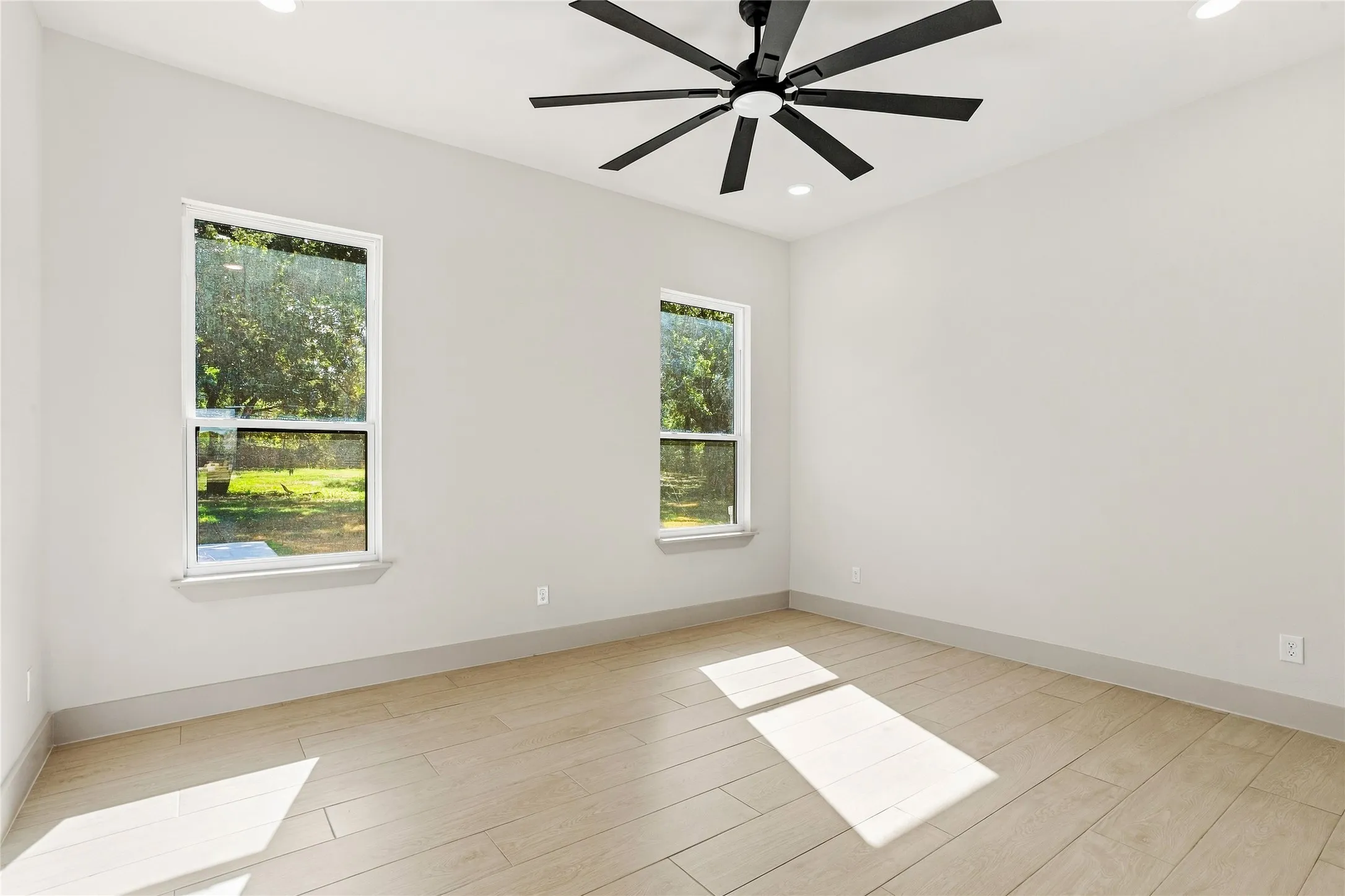 Single Family Residence For Sale in Tarrant County , 5832 Grey Wolf Court, Fort Worth, Texas 76140, 4 Bedroom, 5 Bathroom, 2 Garage spaces, 3,211 Sqft, built in 2026, mls#21388110, Real Estate Agent in Fort Worth, Homes For Sale in Tarrant county, Homes For Sale in Fort Worth, Realtor in Fort Worth Texas, Real Estate Brokerage Independent Realty Texas, Luminita Cordes Realtor