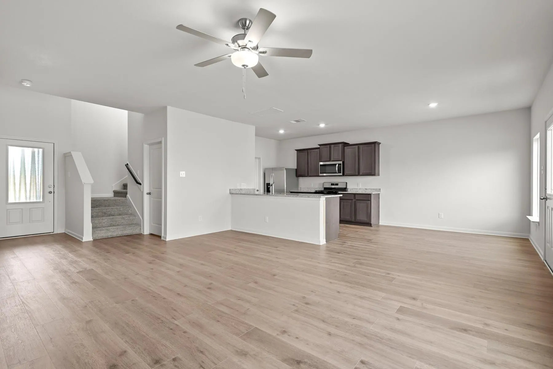 Single Family Residence For Sale in Tarrant County , 9716 Teton Vista Drive, Fort Worth, Texas 76140, 4 Bedroom, 3 Bathroom, 2 Garage spaces, 2,153 Sqft, built in 2022, mls#21390938, Real Estate Agent in Fort Worth, Homes For Sale in Tarrant county, Homes For Sale in Fort Worth, Realtor in Fort Worth Texas, Real Estate Brokerage Independent Realty Texas, Luminita Cordes Realtor