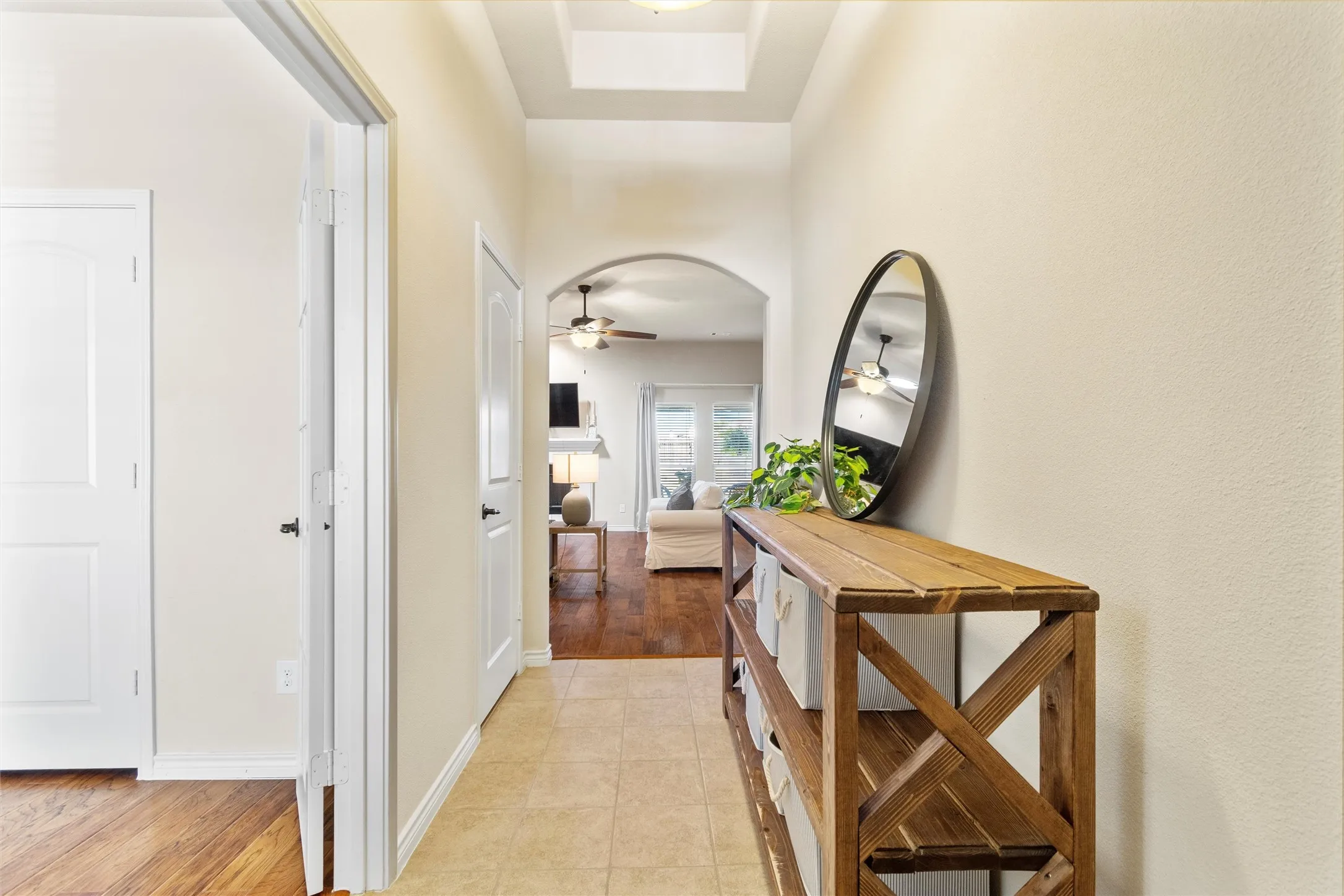Single Family Residence For Sale in Kaufman County , 400 Acadia Lane, Forney, Texas 75126, 4 Bedroom, 2 Bathroom, 2 Garage spaces, 2,137 Sqft, built in 2016, mls#21390929, Real Estate Agent in Forney, Homes For Sale in Kaufman county, Homes For Sale in Forney, Realtor in Forney Texas, Real Estate Brokerage Independent Realty Texas, Luminita Cordes Realtor