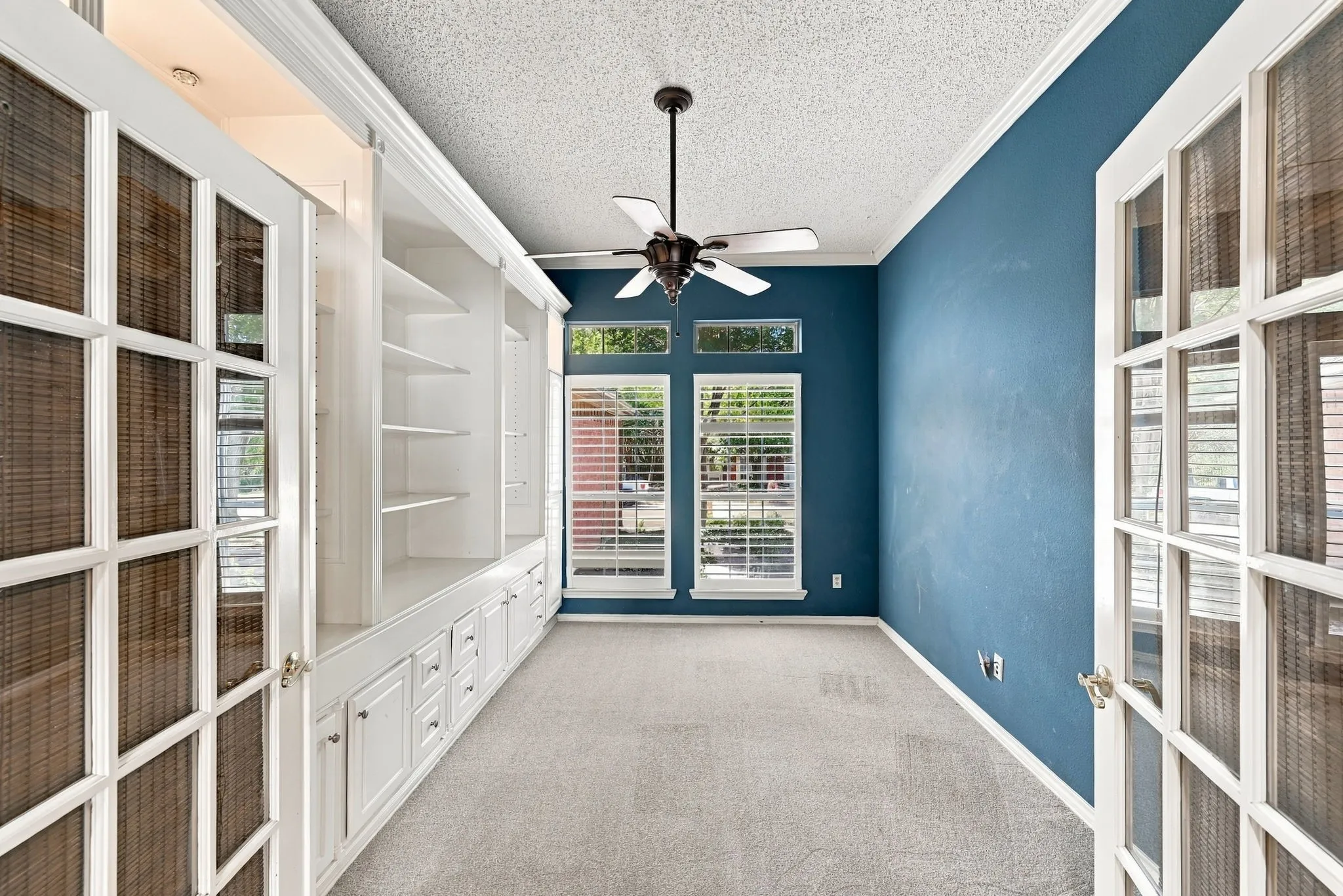 Single Family Residence For Sale in Tarrant County , 2304 Grimsley Terrace, Mansfield, Texas 76063, 3 Bedroom, 3 Bathroom, 2 Garage spaces, 1,908 Sqft, built in 1993, mls#21390945, Real Estate Agent in Mansfield, Homes For Sale in Tarrant county, Homes For Sale in Mansfield, Realtor in Mansfield Texas, Real Estate Brokerage Independent Realty Texas, Luminita Cordes Realtor