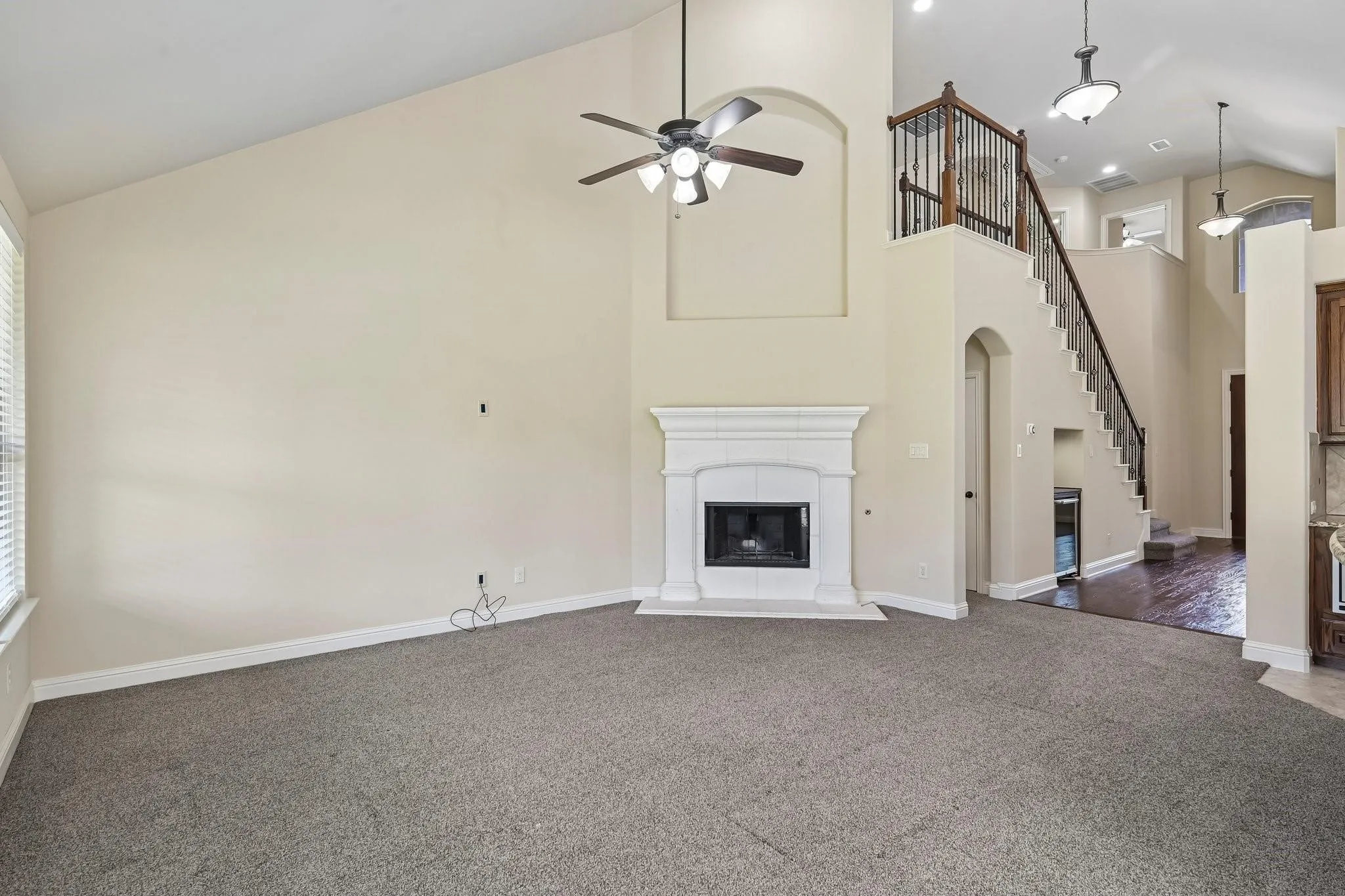 Single Family Residence For Sale in Denton County , 15221 Mount Evans Drive, Little Elm, Texas 75068, 4 Bedroom, 3 Bathroom, 2 Garage spaces, 2,598 Sqft, built in 2011, mls#21390939, Real Estate Agent in Little Elm, Homes For Sale in Denton county, Homes For Sale in Little Elm, Realtor in Little Elm Texas, Real Estate Brokerage Independent Realty Texas, Luminita Cordes Realtor