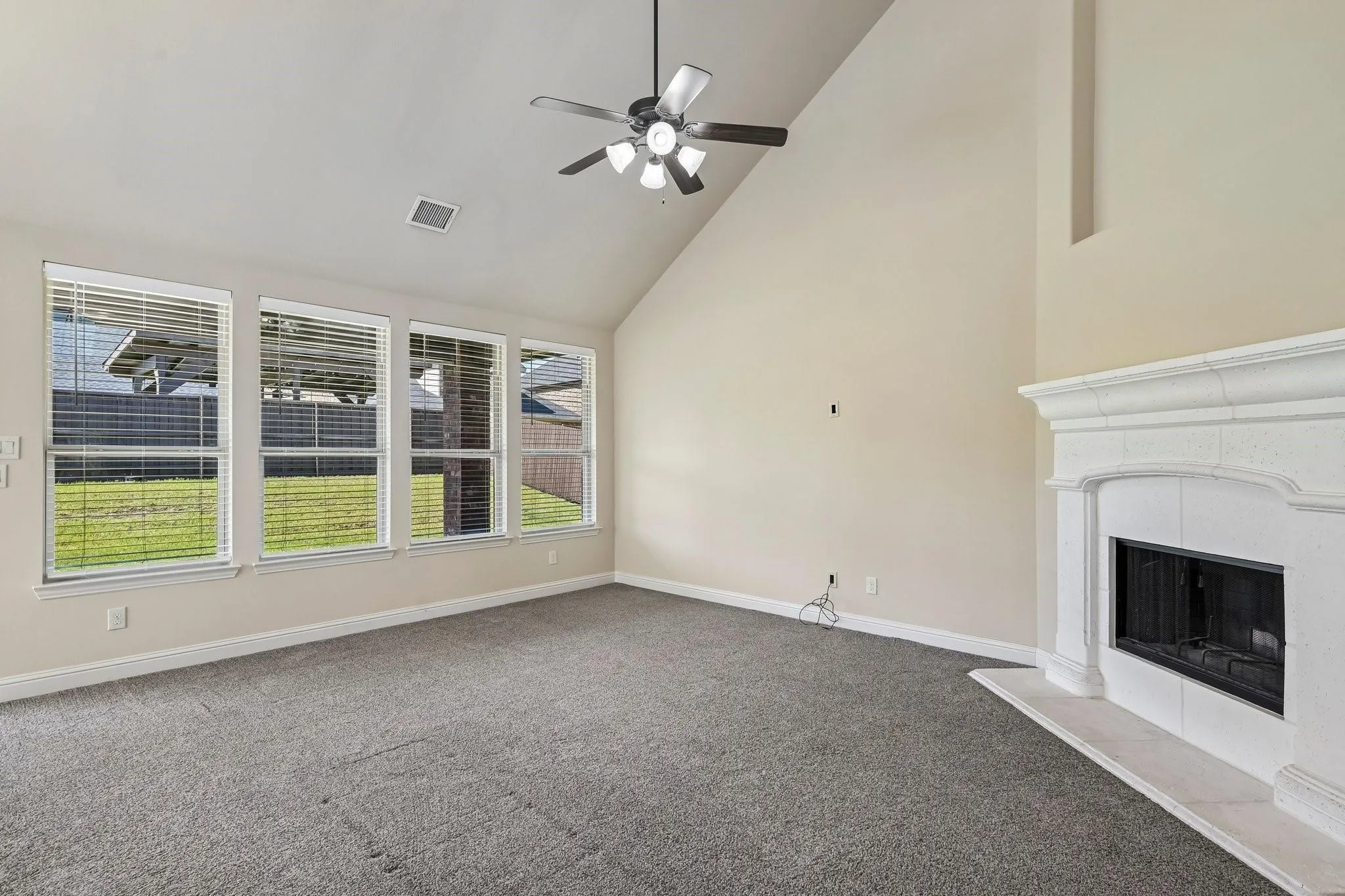 Single Family Residence For Sale in Denton County , 15221 Mount Evans Drive, Little Elm, Texas 75068, 4 Bedroom, 3 Bathroom, 2 Garage spaces, 2,598 Sqft, built in 2011, mls#21390939, Real Estate Agent in Little Elm, Homes For Sale in Denton county, Homes For Sale in Little Elm, Realtor in Little Elm Texas, Real Estate Brokerage Independent Realty Texas, Luminita Cordes Realtor