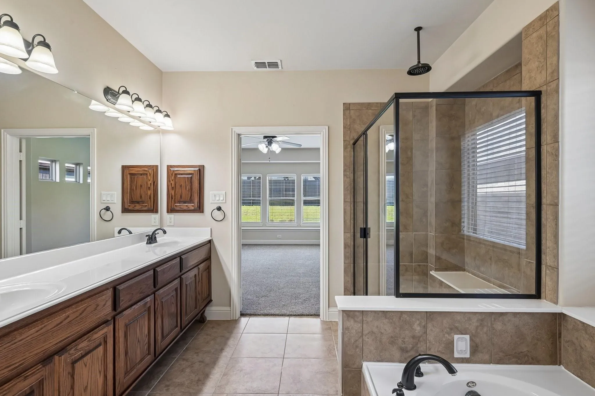 Single Family Residence For Sale in Denton County , 15221 Mount Evans Drive, Little Elm, Texas 75068, 4 Bedroom, 3 Bathroom, 2 Garage spaces, 2,598 Sqft, built in 2011, mls#21390939, Real Estate Agent in Little Elm, Homes For Sale in Denton county, Homes For Sale in Little Elm, Realtor in Little Elm Texas, Real Estate Brokerage Independent Realty Texas, Luminita Cordes Realtor