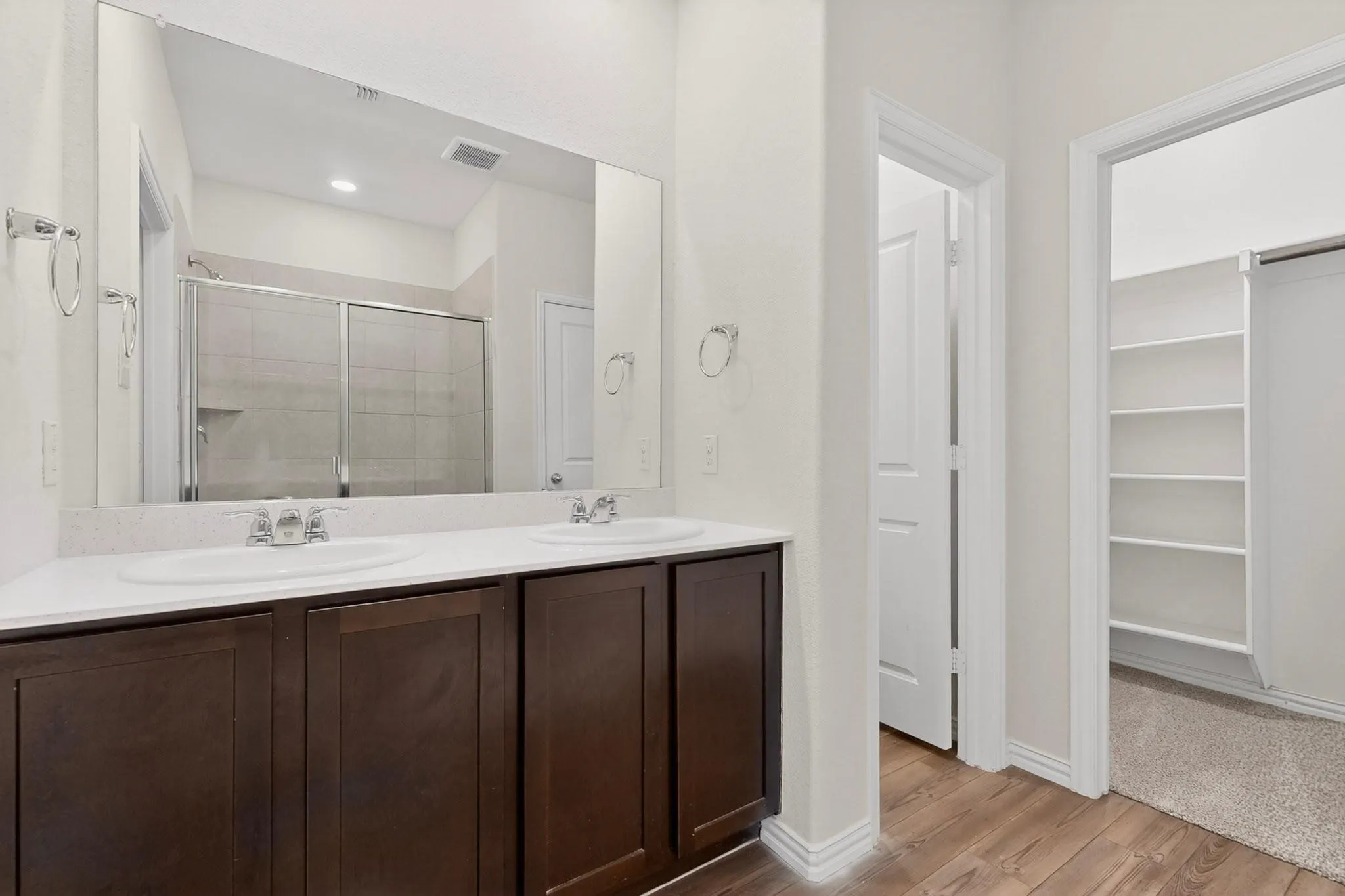 Single Family Residence For Sale in Denton County , 3321 Riverside Drive, Aubrey, Texas 76227, 3 Bedroom, 2 Bathroom, 2 Garage spaces, 1,606 Sqft, built in 2020, mls#21390952, Real Estate Agent in Aubrey, Homes For Sale in Denton county, Homes For Sale in Aubrey, Realtor in Aubrey Texas, Real Estate Brokerage Independent Realty Texas, Luminita Cordes Realtor