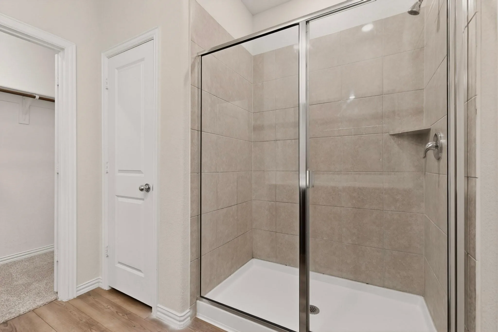 Single Family Residence For Sale in Denton County , 3321 Riverside Drive, Aubrey, Texas 76227, 3 Bedroom, 2 Bathroom, 2 Garage spaces, 1,606 Sqft, built in 2020, mls#21390952, Real Estate Agent in Aubrey, Homes For Sale in Denton county, Homes For Sale in Aubrey, Realtor in Aubrey Texas, Real Estate Brokerage Independent Realty Texas, Luminita Cordes Realtor