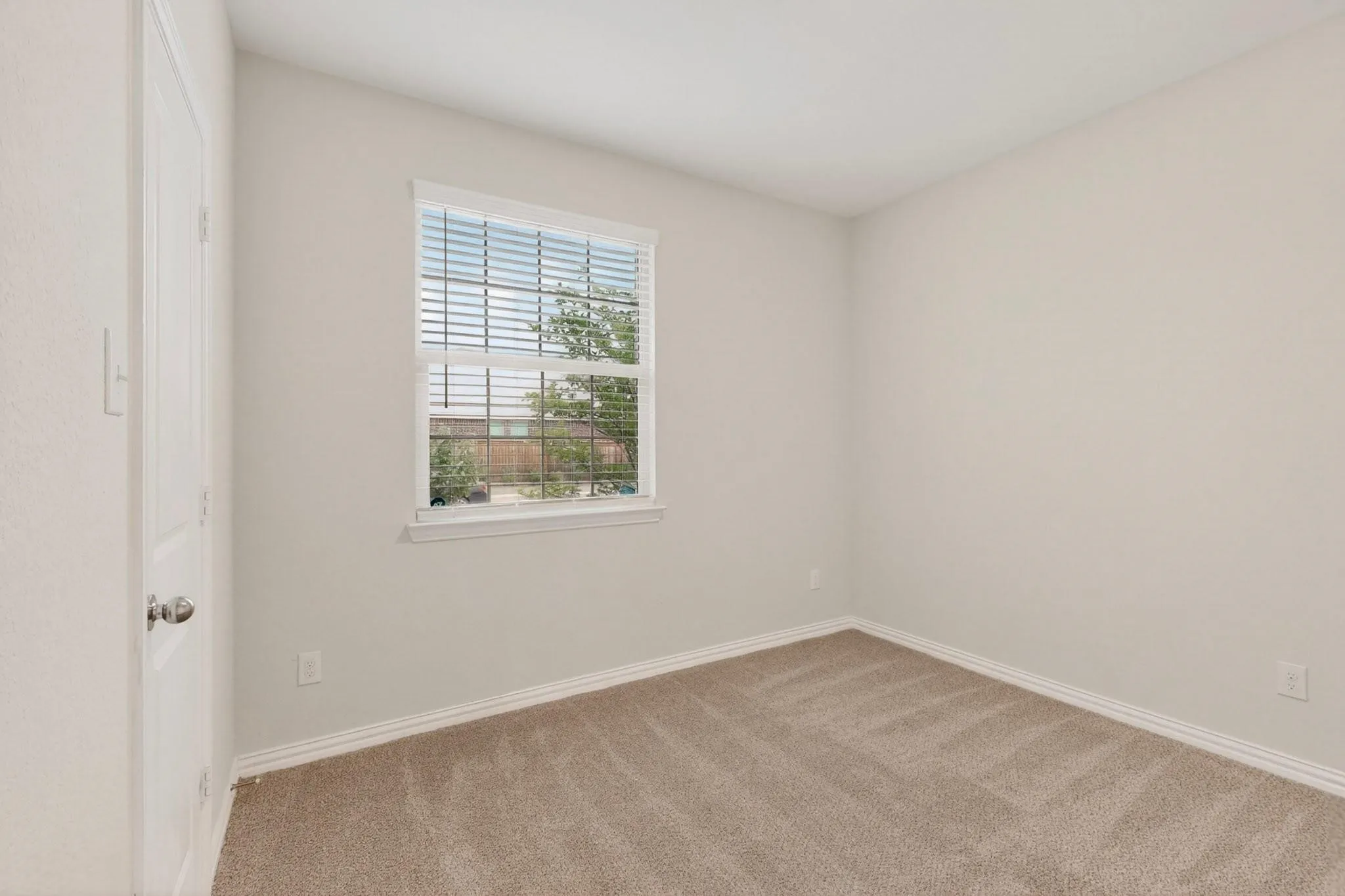 Single Family Residence For Sale in Denton County , 3321 Riverside Drive, Aubrey, Texas 76227, 3 Bedroom, 2 Bathroom, 2 Garage spaces, 1,606 Sqft, built in 2020, mls#21390952, Real Estate Agent in Aubrey, Homes For Sale in Denton county, Homes For Sale in Aubrey, Realtor in Aubrey Texas, Real Estate Brokerage Independent Realty Texas, Luminita Cordes Realtor