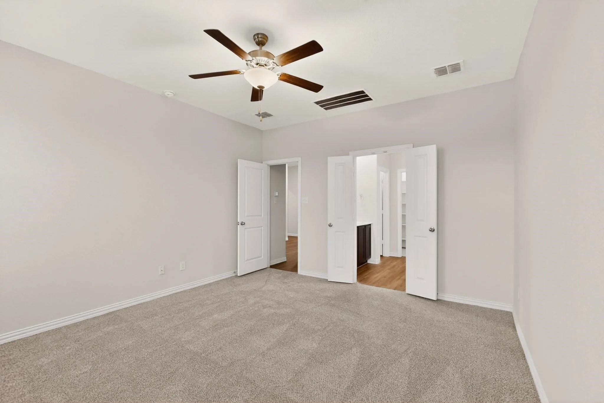 Single Family Residence For Sale in Denton County , 3321 Riverside Drive, Aubrey, Texas 76227, 3 Bedroom, 2 Bathroom, 2 Garage spaces, 1,606 Sqft, built in 2020, mls#21390952, Real Estate Agent in Aubrey, Homes For Sale in Denton county, Homes For Sale in Aubrey, Realtor in Aubrey Texas, Real Estate Brokerage Independent Realty Texas, Luminita Cordes Realtor