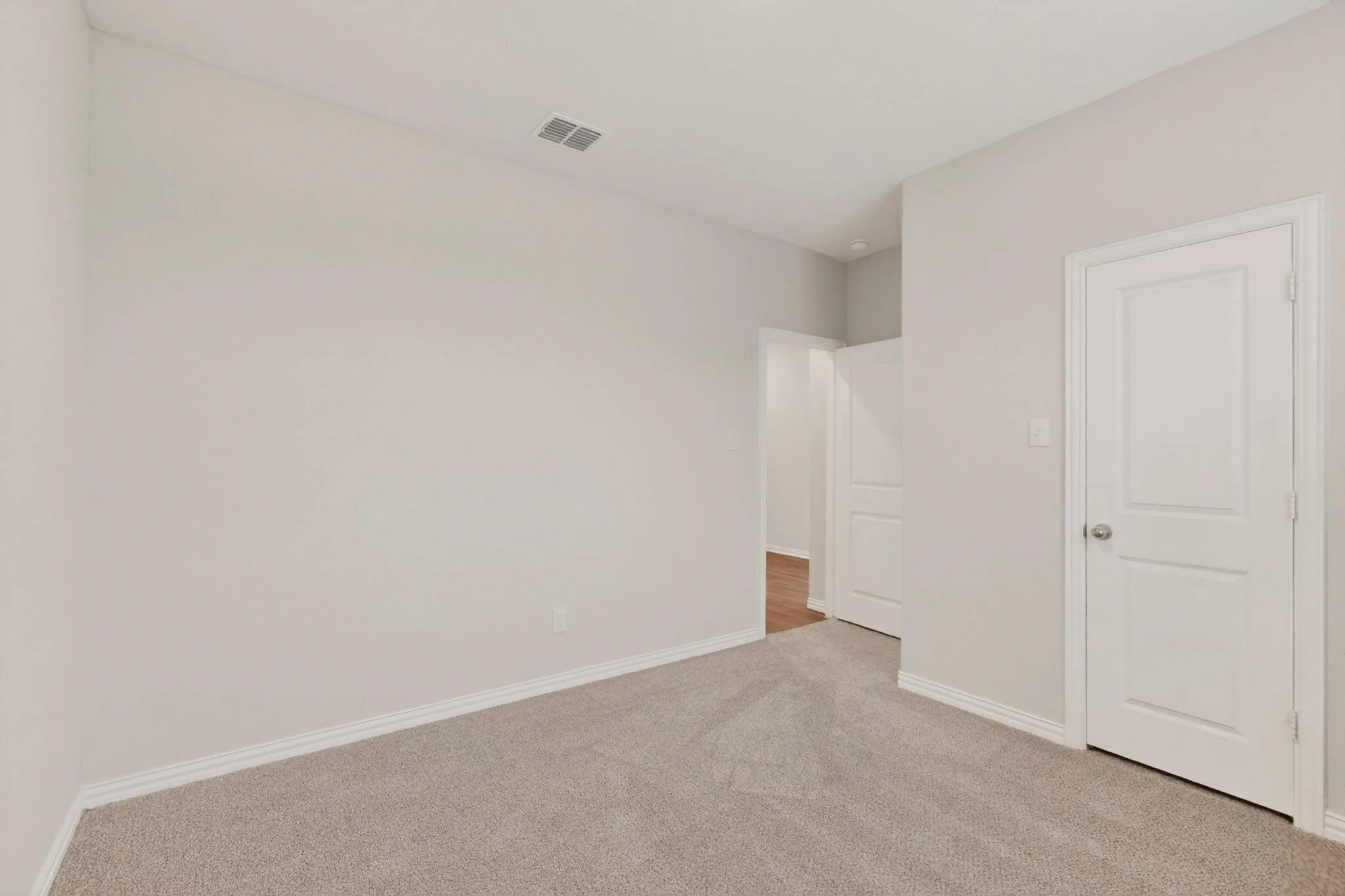 Single Family Residence For Sale in Denton County , 3321 Riverside Drive, Aubrey, Texas 76227, 3 Bedroom, 2 Bathroom, 2 Garage spaces, 1,606 Sqft, built in 2020, mls#21390952, Real Estate Agent in Aubrey, Homes For Sale in Denton county, Homes For Sale in Aubrey, Realtor in Aubrey Texas, Real Estate Brokerage Independent Realty Texas, Luminita Cordes Realtor