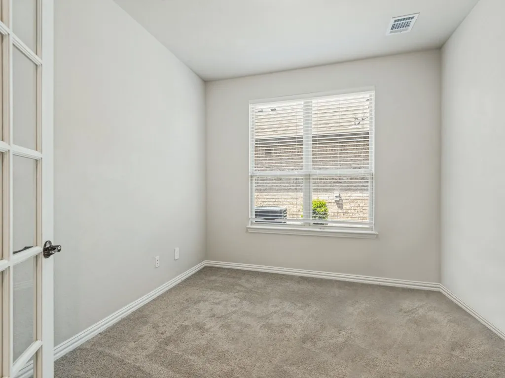 Single Family Residence For Rent in Kaufman County , 1267 Binfield Drive, Forney, Texas 75126, 4 Bedroom, 4 Bathroom, 2 Garage spaces, 2,476 Sqft, built in 2022, mls#21390955, Real Estate Agent in Forney, Homes For Rent in Kaufman county, Homes For Rent in Forney, Realtor in Forney Texas, Real Estate Brokerage Independent Realty Texas, Luminita Cordes Realtor