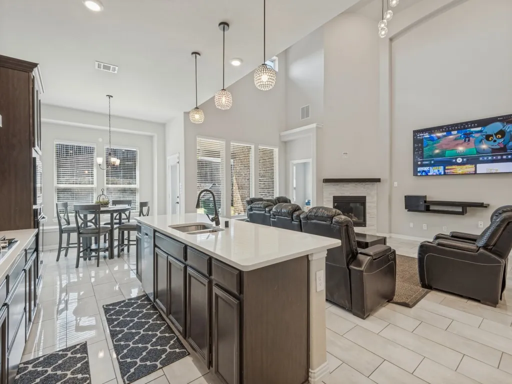 Single Family Residence For Rent in Kaufman County , 1267 Binfield Drive, Forney, Texas 75126, 4 Bedroom, 4 Bathroom, 2 Garage spaces, 2,476 Sqft, built in 2022, mls#21390955, Real Estate Agent in Forney, Homes For Rent in Kaufman county, Homes For Rent in Forney, Realtor in Forney Texas, Real Estate Brokerage Independent Realty Texas, Luminita Cordes Realtor