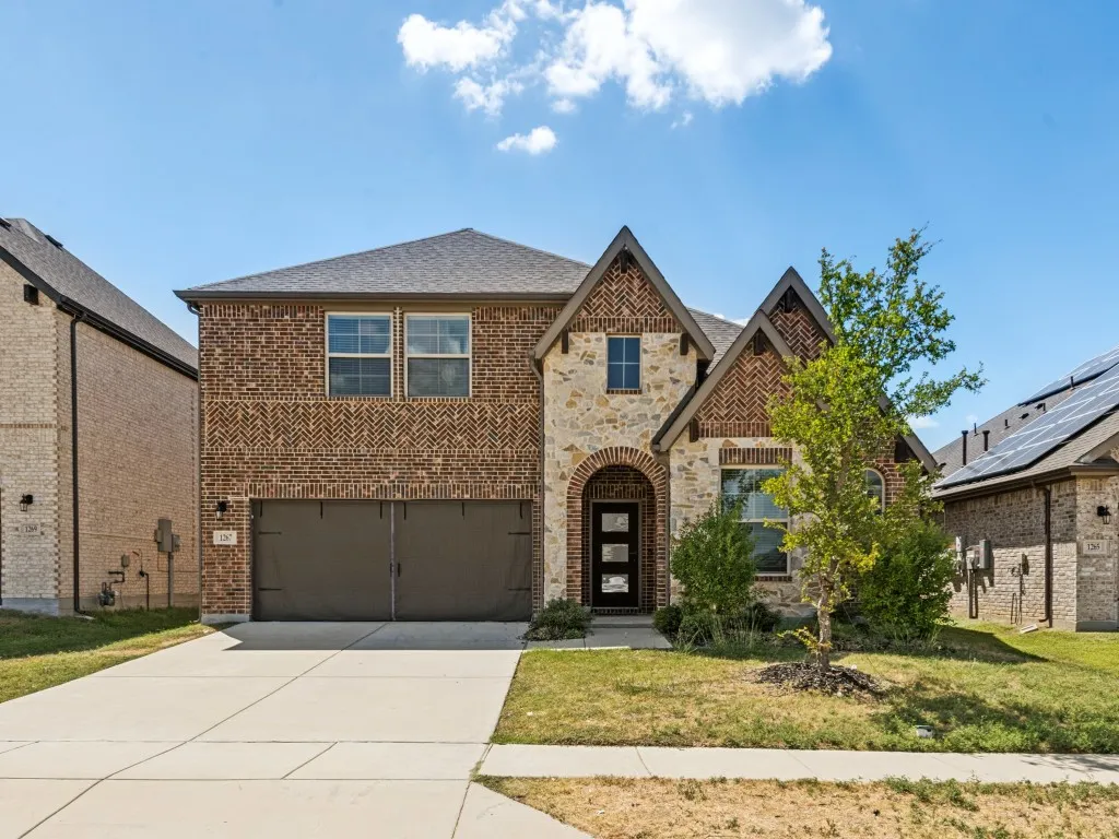 Single Family Residence For Rent