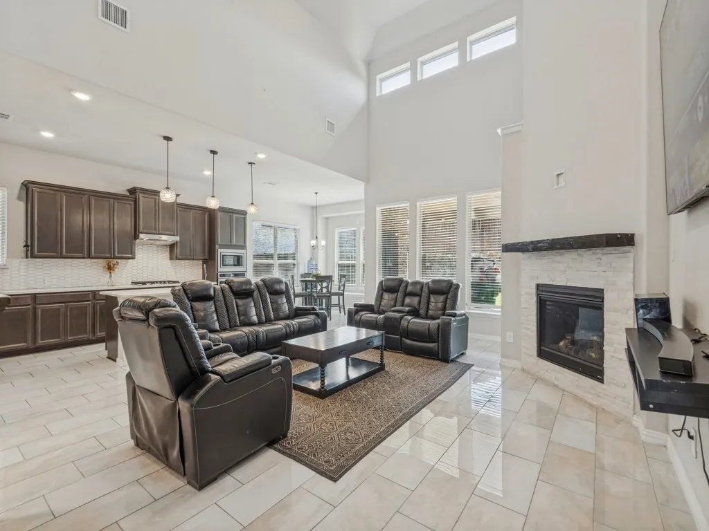 Single Family Residence For Rent in Kaufman County , 1267 Binfield Drive, Forney, Texas 75126, 4 Bedroom, 4 Bathroom, 2 Garage spaces, 2,476 Sqft, built in 2022, mls#21390955, Real Estate Agent in Forney, Homes For Rent in Kaufman county, Homes For Rent in Forney, Realtor in Forney Texas, Real Estate Brokerage Independent Realty Texas, Luminita Cordes Realtor